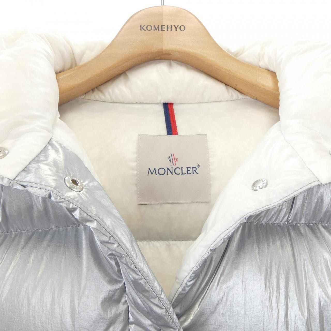 Moncler Moncler Moncler GAOU Down Coat Others Outerwear GAOU DUTY FREE for USA Size ONE SIZE - 7 Thumbnail