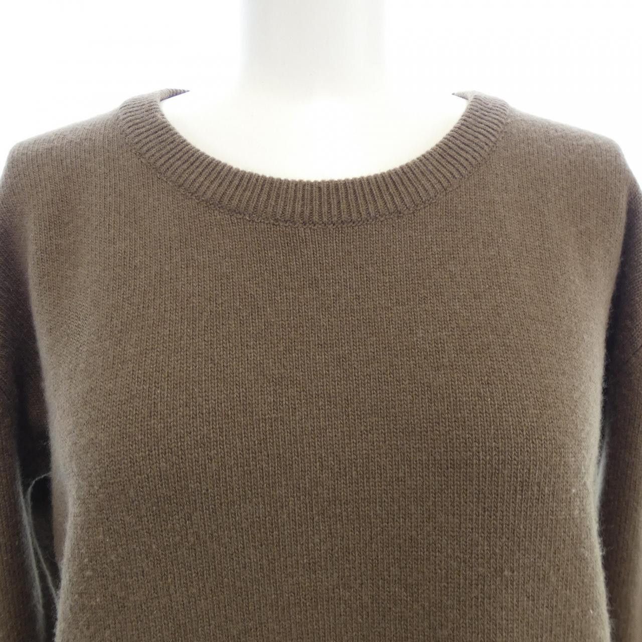 Chanel Chanel Chanel 100% Cashmere Knit Others Tops DUTY FREE for USA Size ONE SIZE - 5 Thumbnail