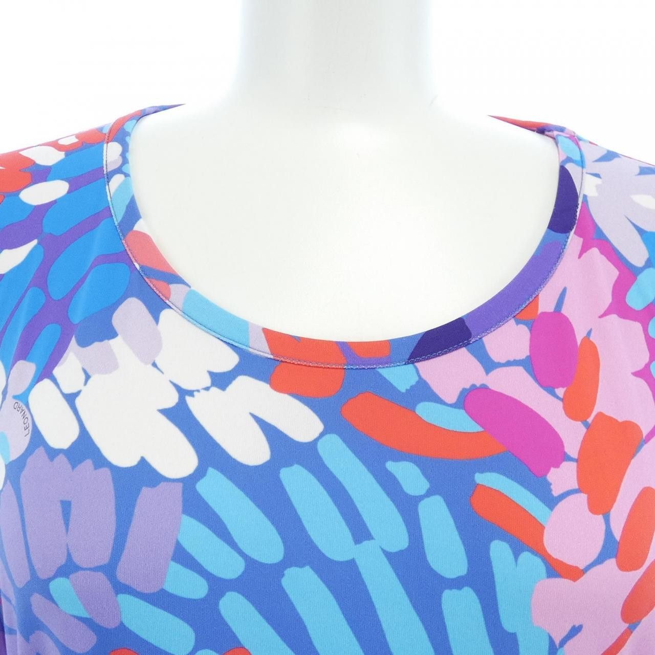 Other Other Leonard Tunic Others Tops DUTY FREE for USA Size ONE SIZE - 5 Thumbnail