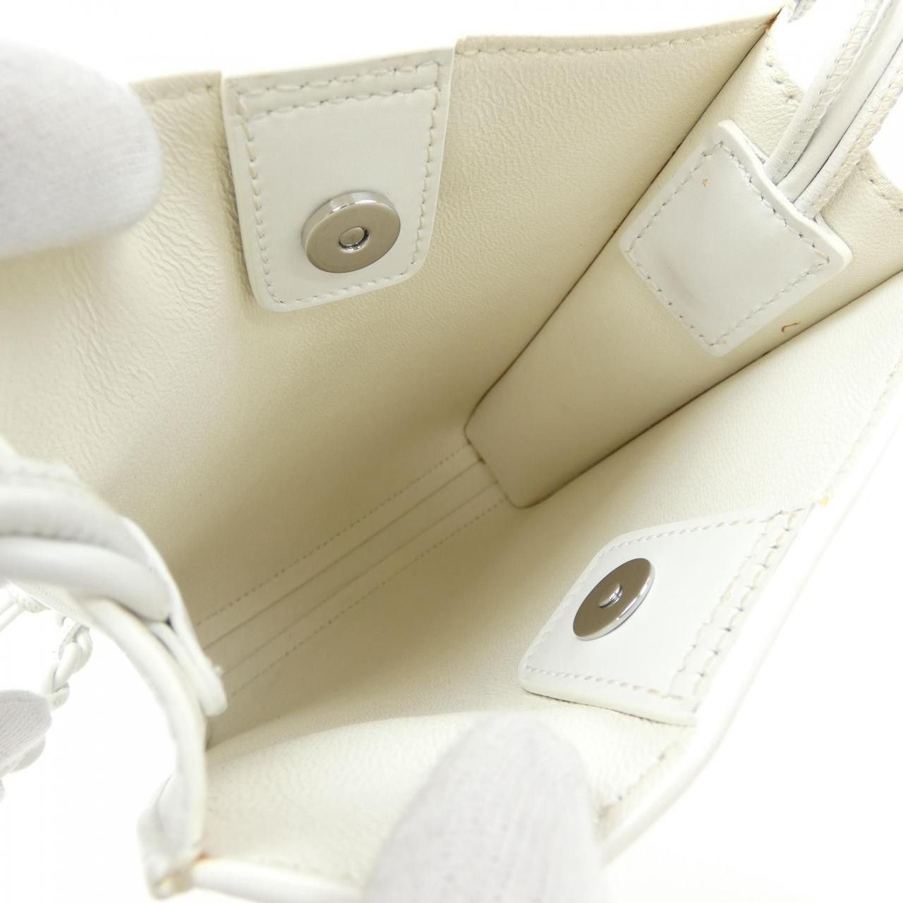 Jil Sander Jil Sander Jil Sander J07WG0001 Calf Leather Bag Leather Crossbody Bag J07WG0001 DUTY FREE for USA Size ONE SIZE - 6 Thumbnail