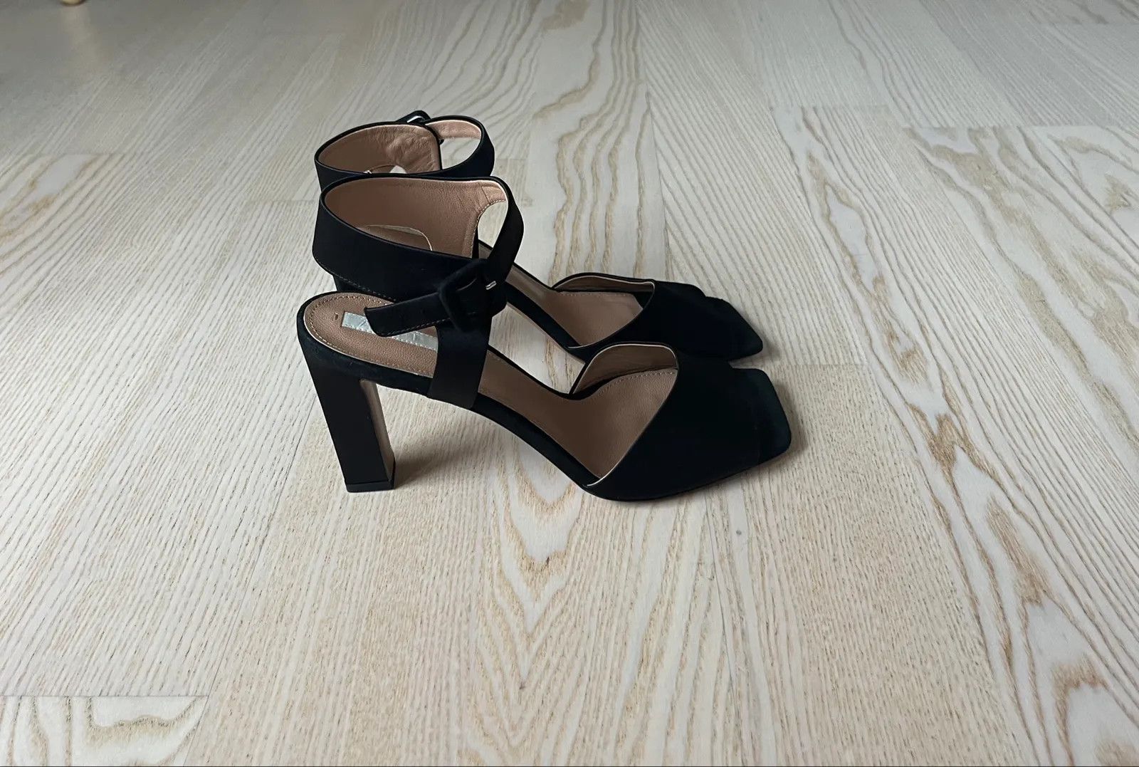 Arket Arket Sandals Size US 9 / IT 39 - 2 Thumbnail