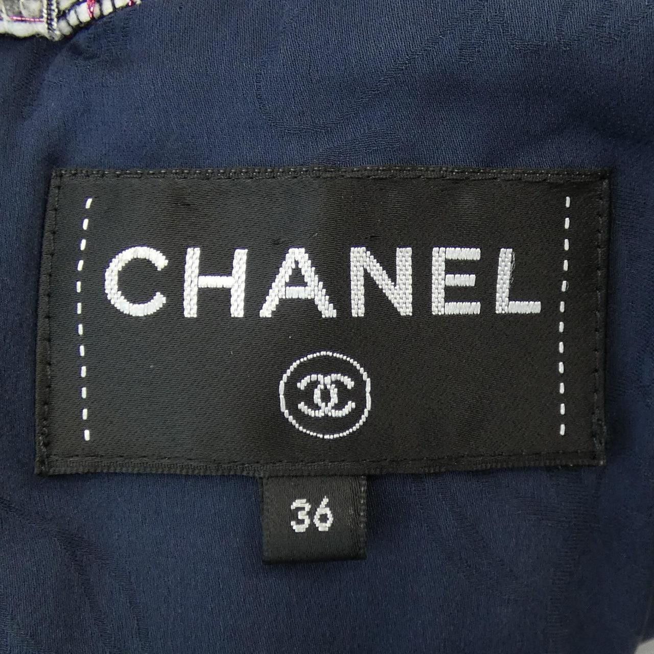 Chanel Chanel Chanel P55924V42140 Dress Others Dresses P55924V42140 DUTY FREE for USA Size ONE SIZE - 5 Thumbnail