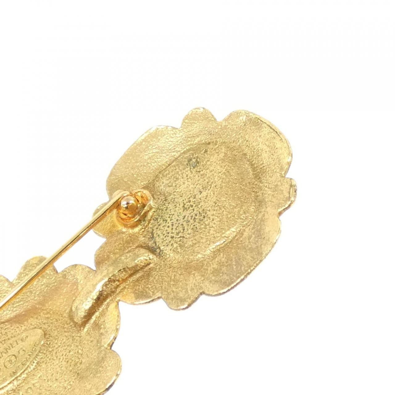 Chanel Chanel Chanel Faux Pearl Brooch Plastic Brooch DUTY FREE for USA Size ONE SIZE - 4 Thumbnail