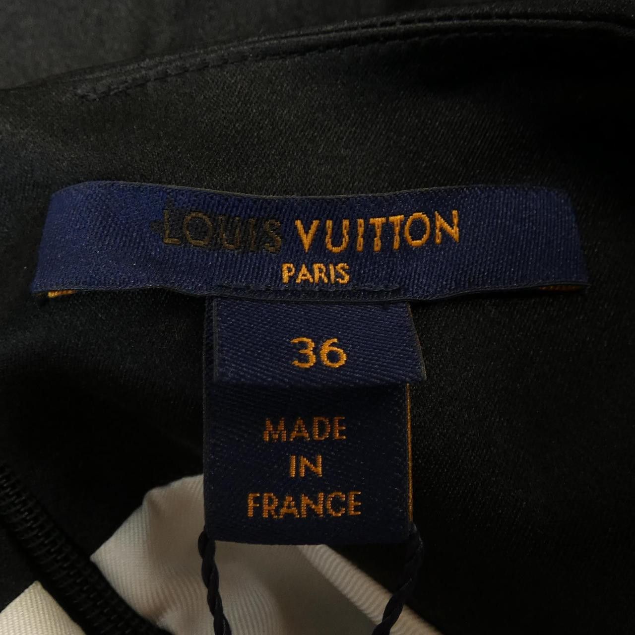 Louis Vuitton Louis Vuitton Louis Vuitton FIDR53SAL Silk Dress Others Dresses FIDR53SAL DUTY FREE for USA Size ONE SIZE - 3 Thumbnail