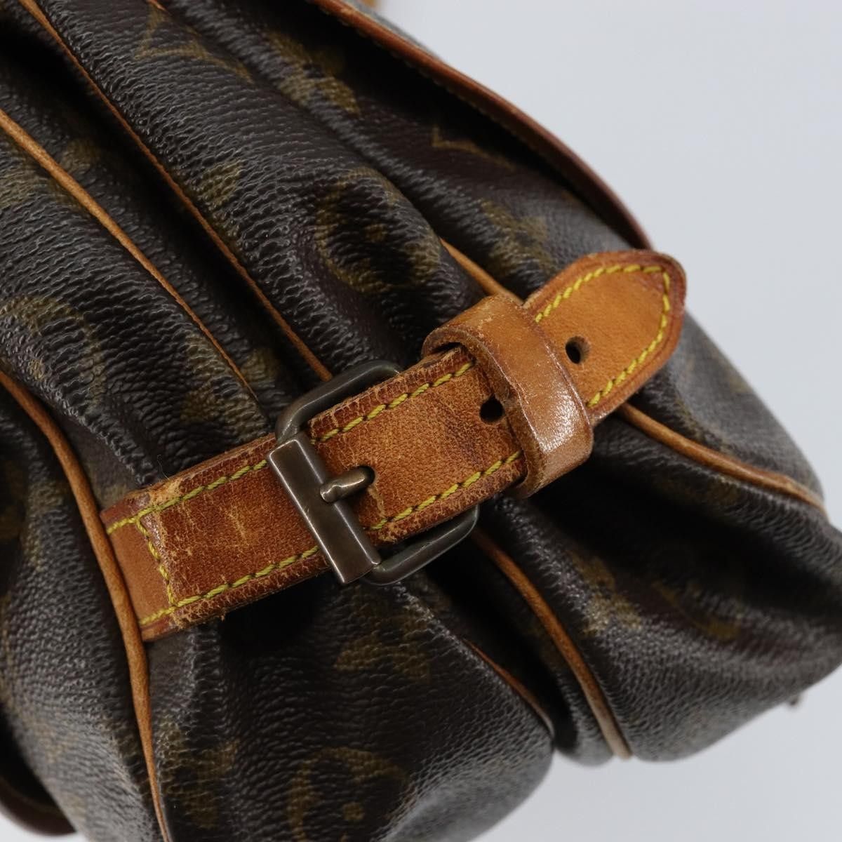 Louis Vuitton Louis Vuitton Saumur Handbag Monogram Canvas Size ONE SIZE - 16 Thumbnail