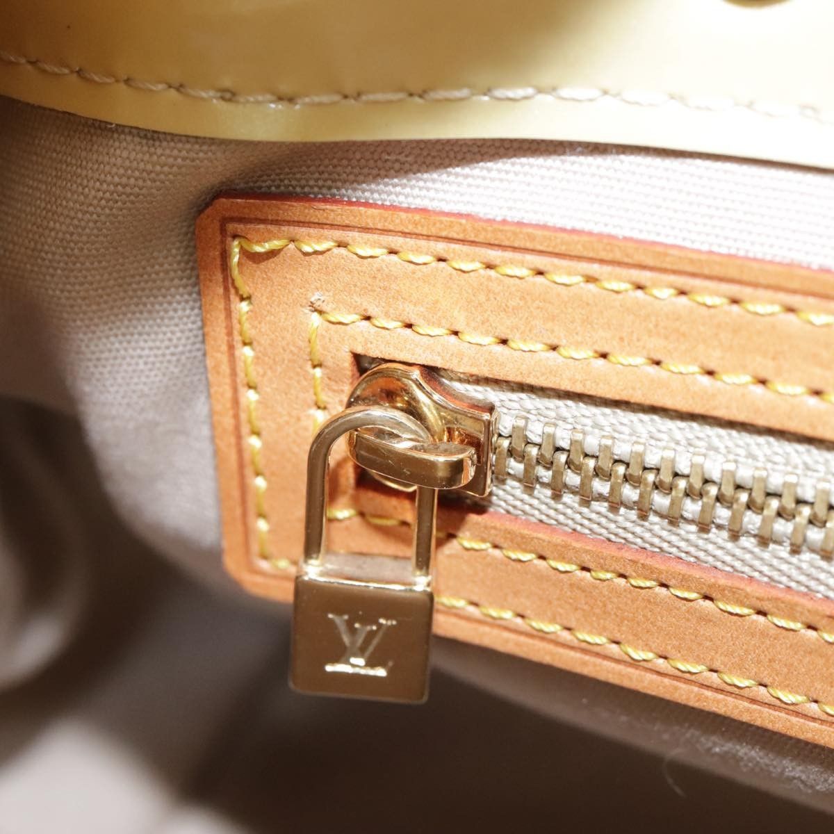 Louis Vuitton Louis Vuitton Reade Handbag Monogram Vernis Size ONE SIZE - 13 Thumbnail
