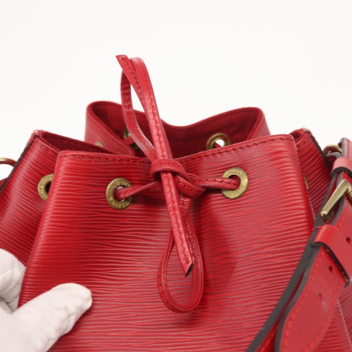 Louis Vuitton Louis Vuitton Noe Handbag Epi Leather Size ONE SIZE - 20 Thumbnail