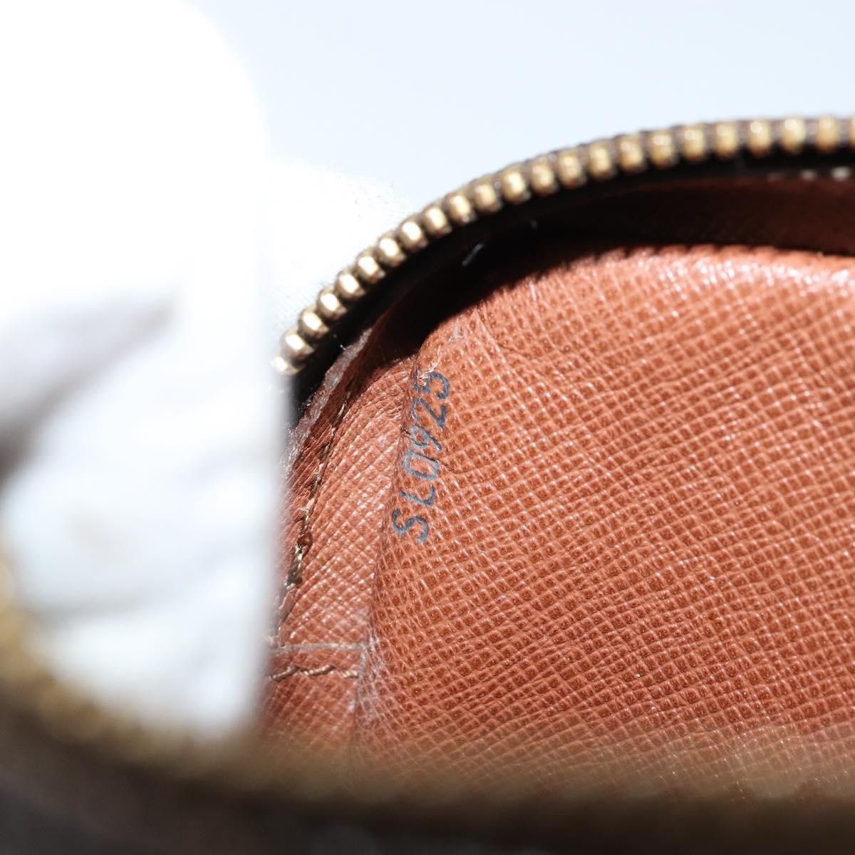 Louis Vuitton Louis Vuitton Marly Dragonne Clutch Monogram Canvas Size ONE SIZE - 7 Thumbnail