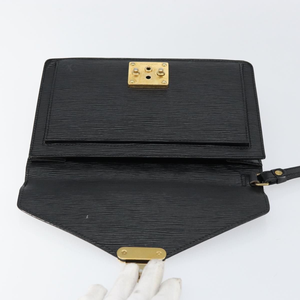 Louis Vuitton Louis Vuitton Dragonne Pochette Epi Leather Size ONE SIZE - 16 Thumbnail