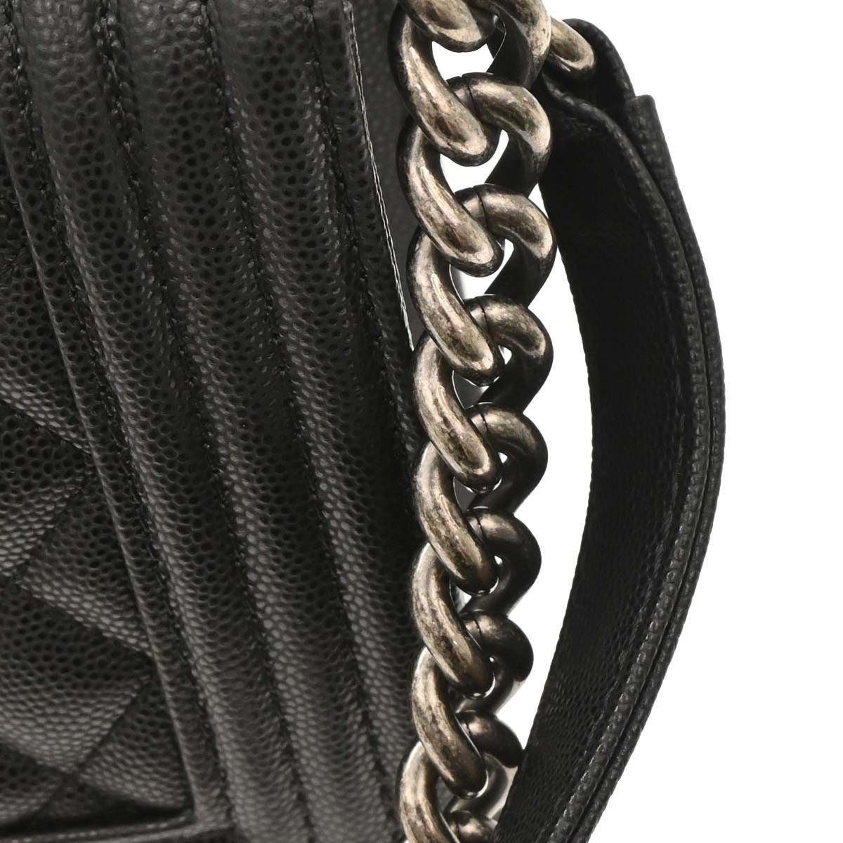 Chanel Chanel Boy Flap Bag Quilted Calfskin Size ONE SIZE - 3 Thumbnail