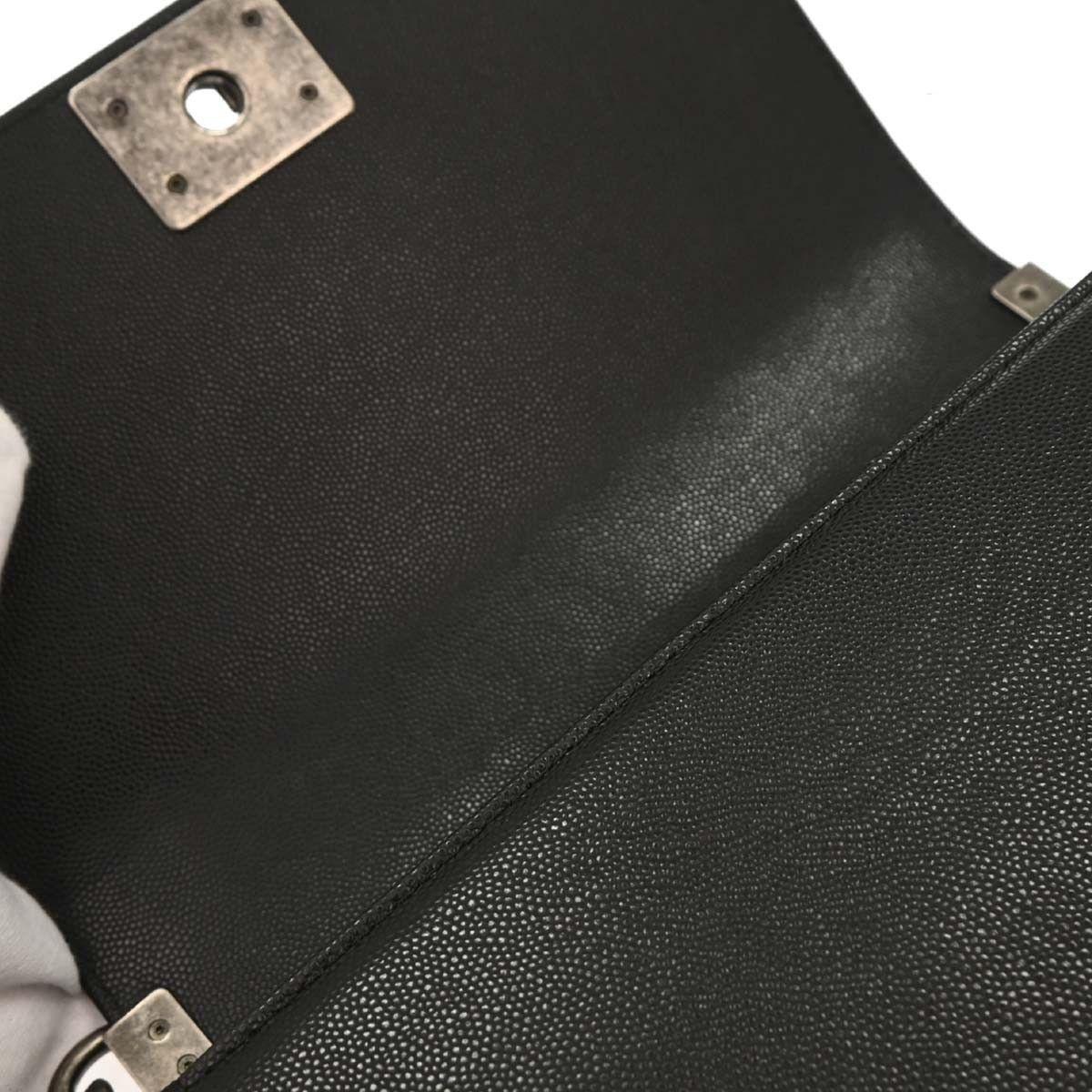 Chanel Chanel Boy Flap Bag Quilted Calfskin Size ONE SIZE - 9 Thumbnail