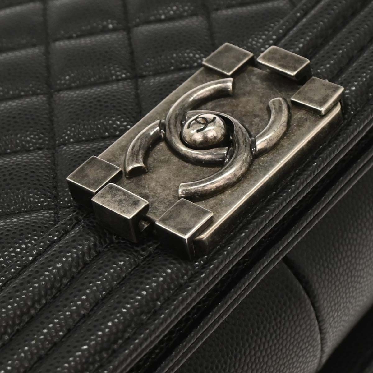 Chanel Chanel Boy Flap Bag Quilted Calfskin Size ONE SIZE - 8 Thumbnail