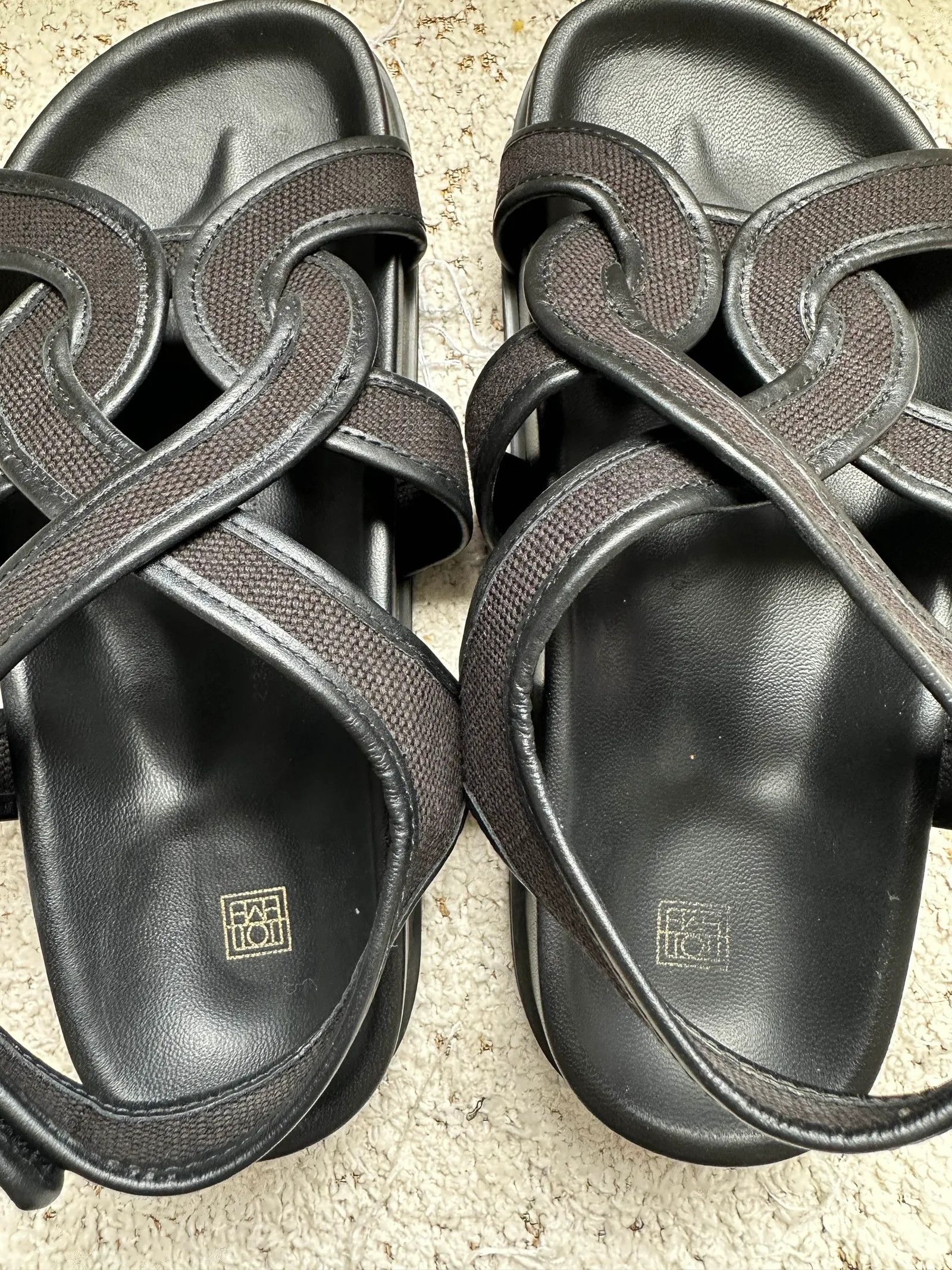 Toteme Toteme Sandals Size US 5 / IT 35 - 2 Thumbnail