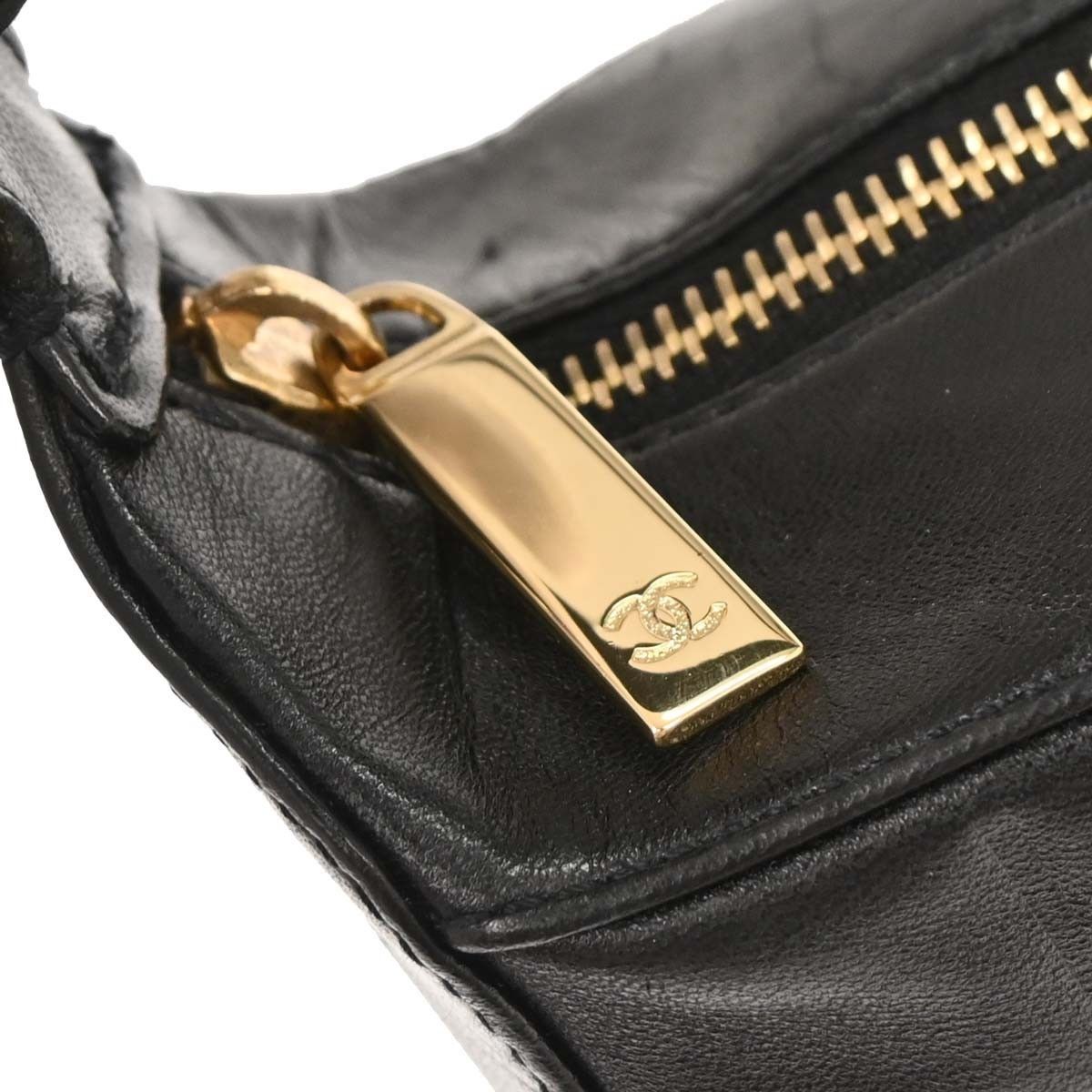 Chanel Chanel Chocolate Bar CC Handbag Quilted Lambskin Size ONE SIZE - 10 Thumbnail