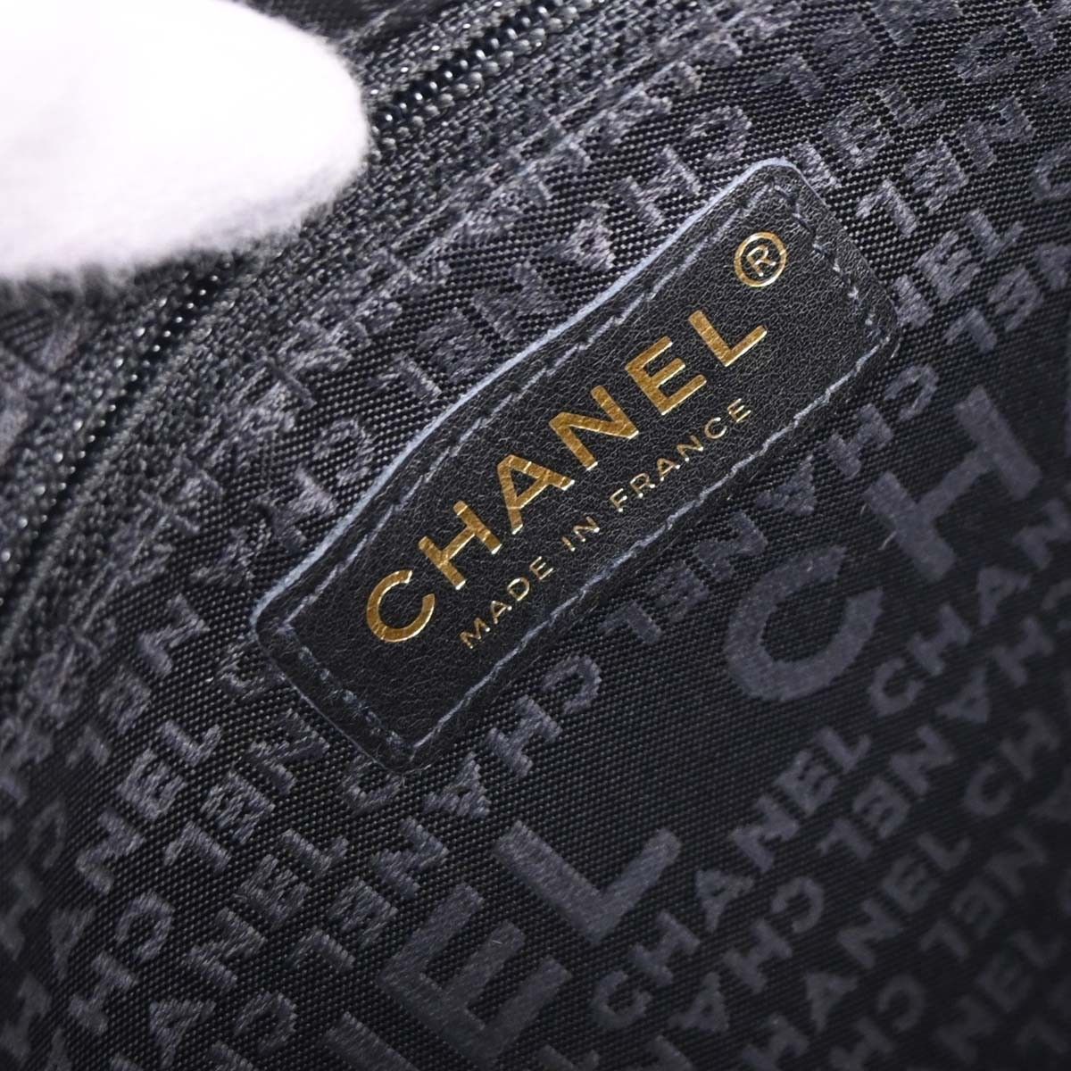 Chanel Chanel Chocolate Bar CC Handbag Quilted Lambskin Size ONE SIZE - 4 Thumbnail