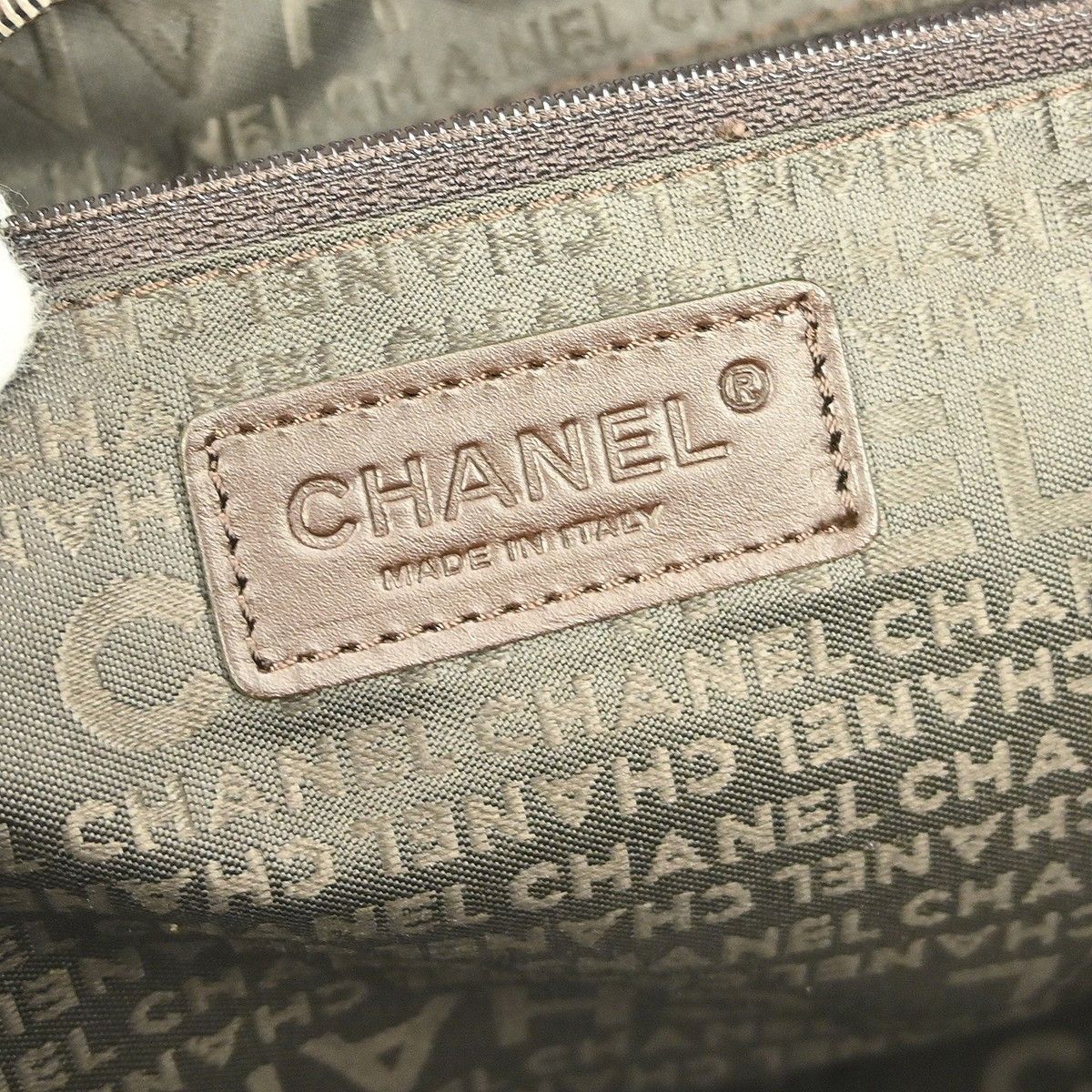 Chanel Chanel Square Stitch Shoulder Bag Quilted Caviar Size ONE SIZE - 4 Thumbnail