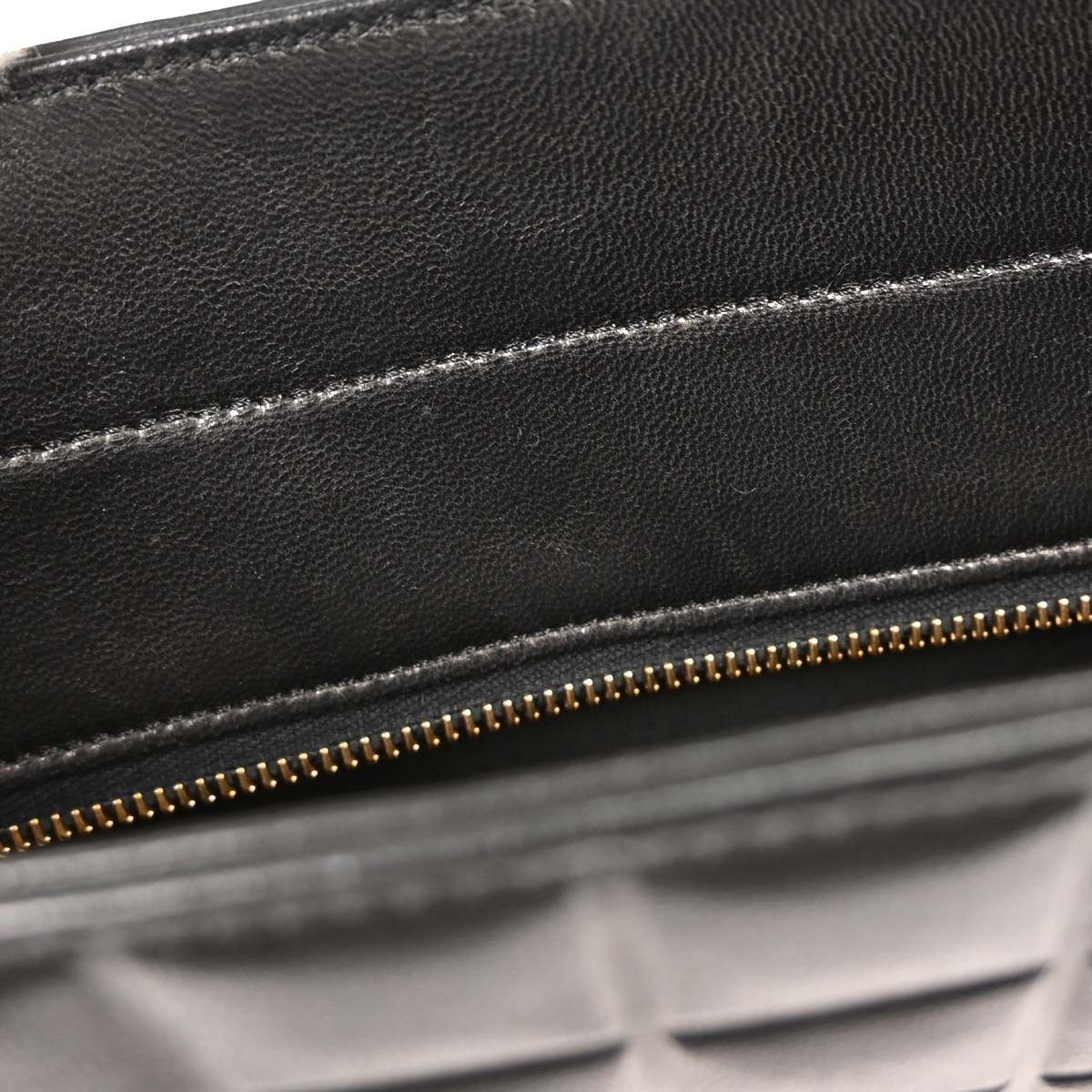 Chanel Chanel Chocolate Bar CC Tote Quilted Leather Size ONE SIZE - 10 Thumbnail