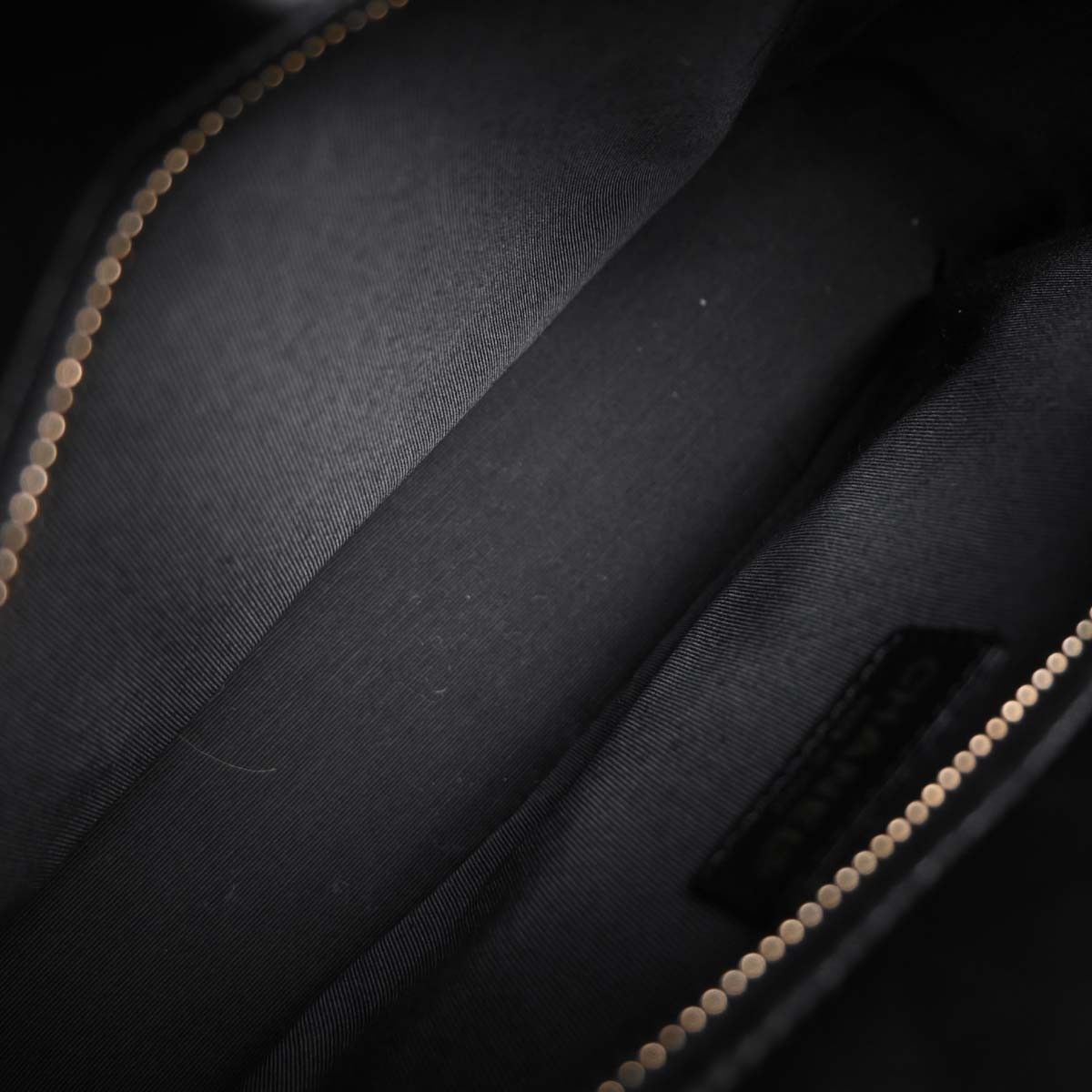 Chanel Chanel Chocolate Bar CC Tote Quilted Leather Size ONE SIZE - 3 Thumbnail