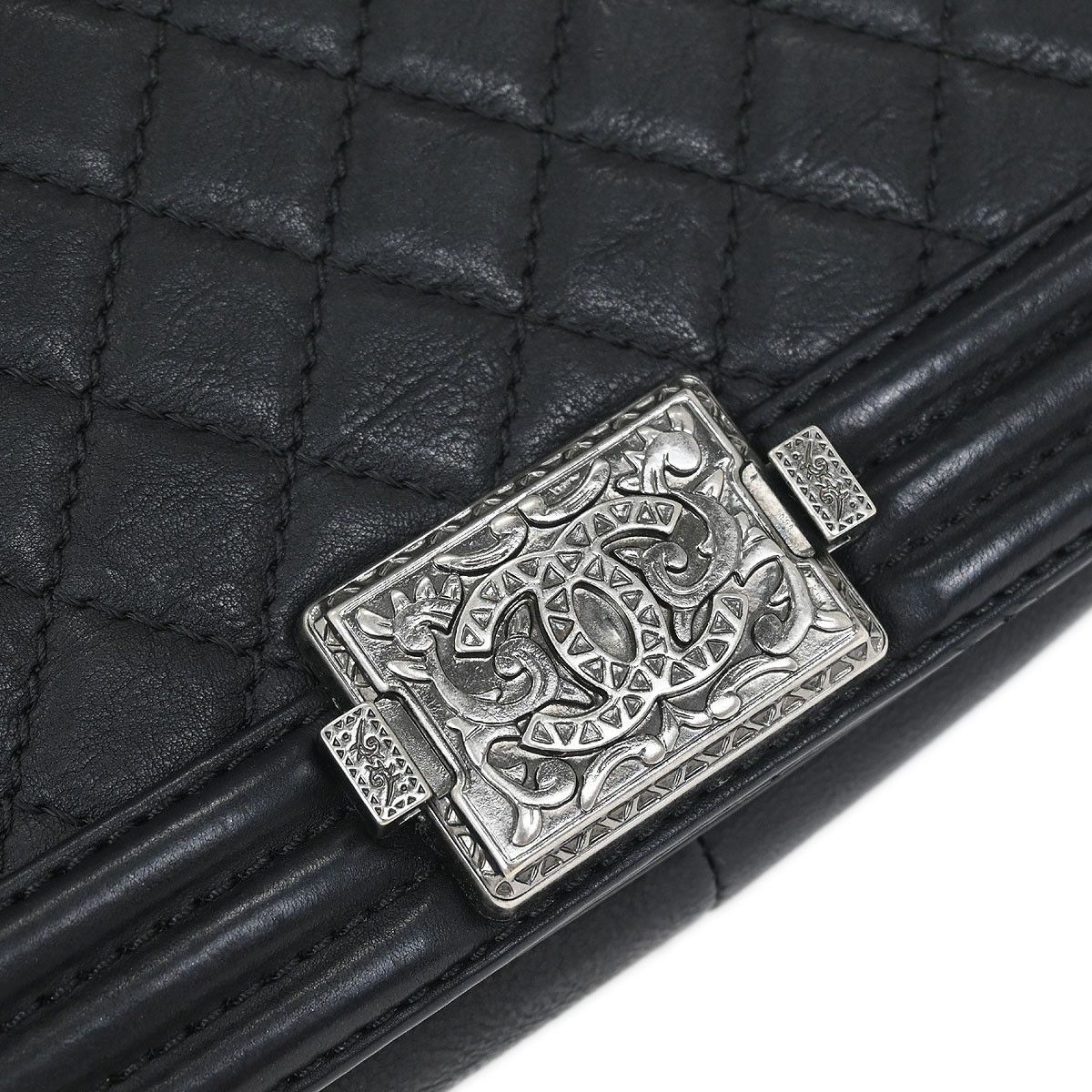 Chanel Chanel Boy Flap Bag Calfskin Size ONE SIZE - 8 Thumbnail
