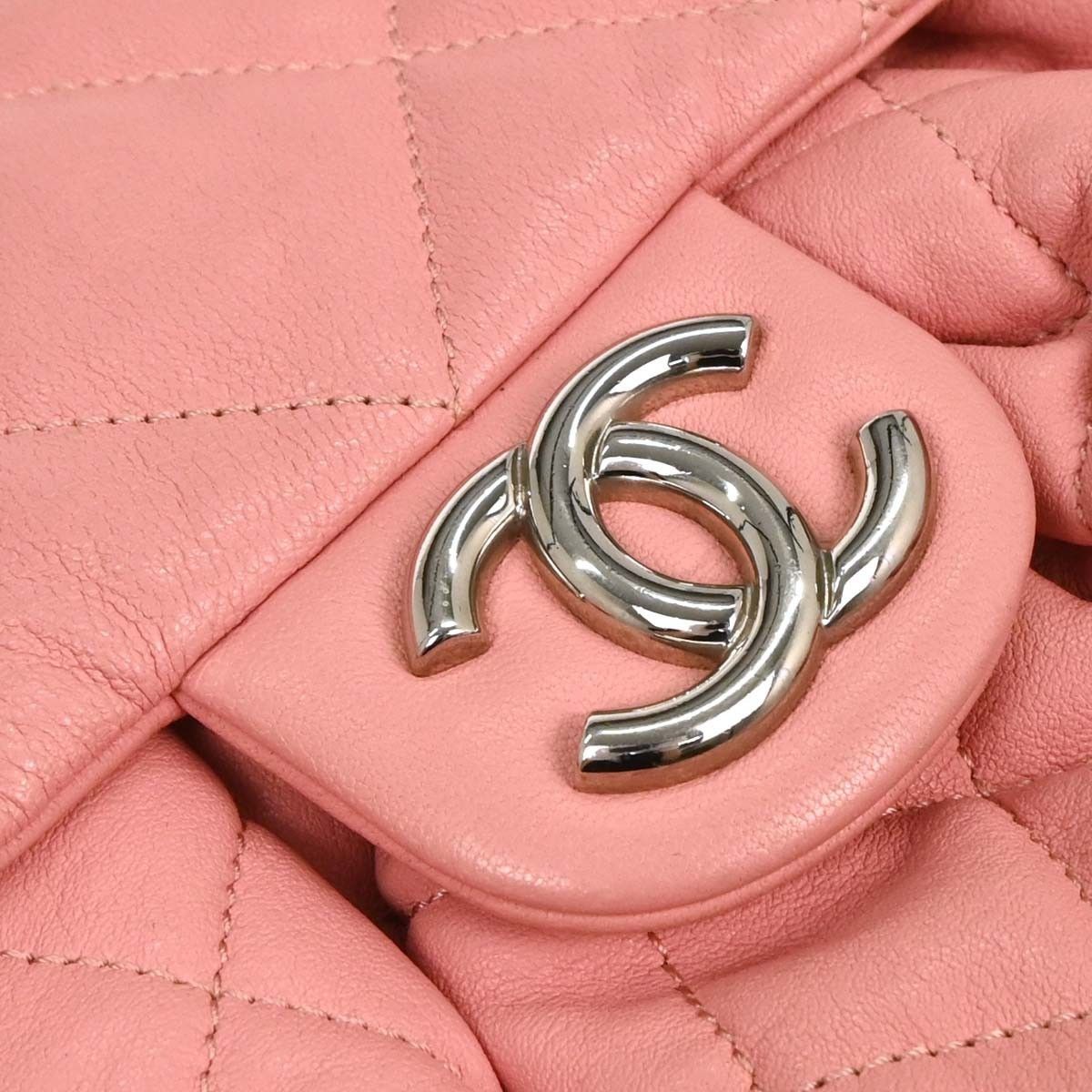 Chanel Chanel Chain Around Flap Bag Quilted Leather Size ONE SIZE - 9 Thumbnail