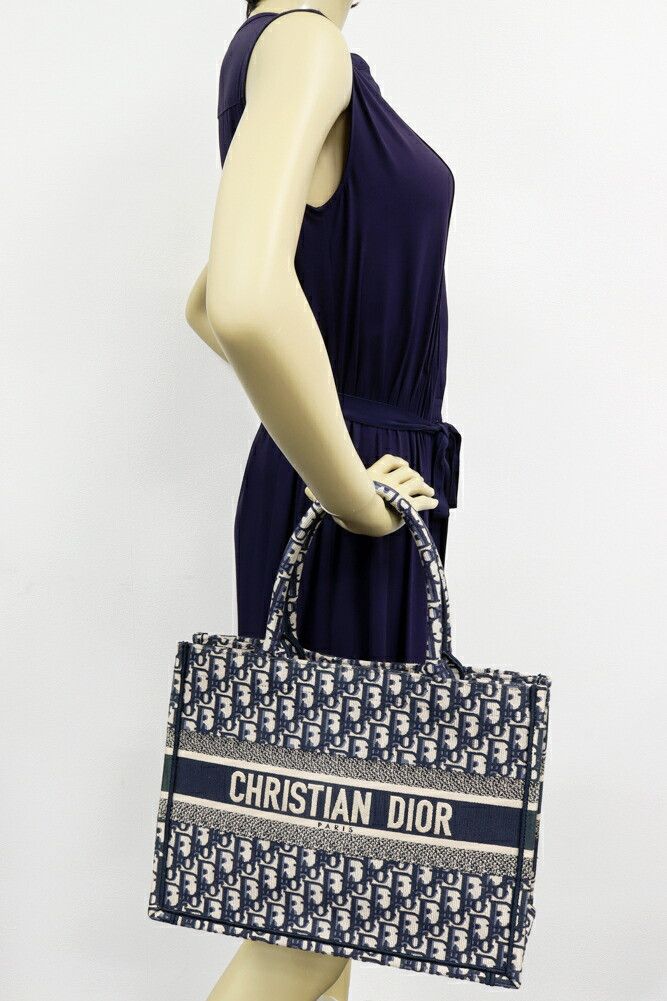 Dior Dior Christian Dior Book Tote Oblique Embroidery Cotton Canvas Tote Bag Cotton Tote Bag M1296ZRIW_M828 DUTY FREE for USA Size ONE SIZE - 2 Thumbnail