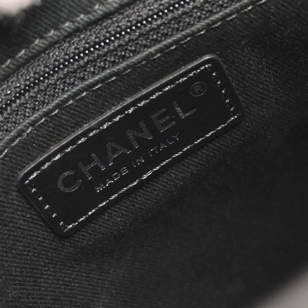 Chanel Chanel CC Pocket Crossbody Bag Quilted Calfskin Size ONE SIZE - 4 Thumbnail