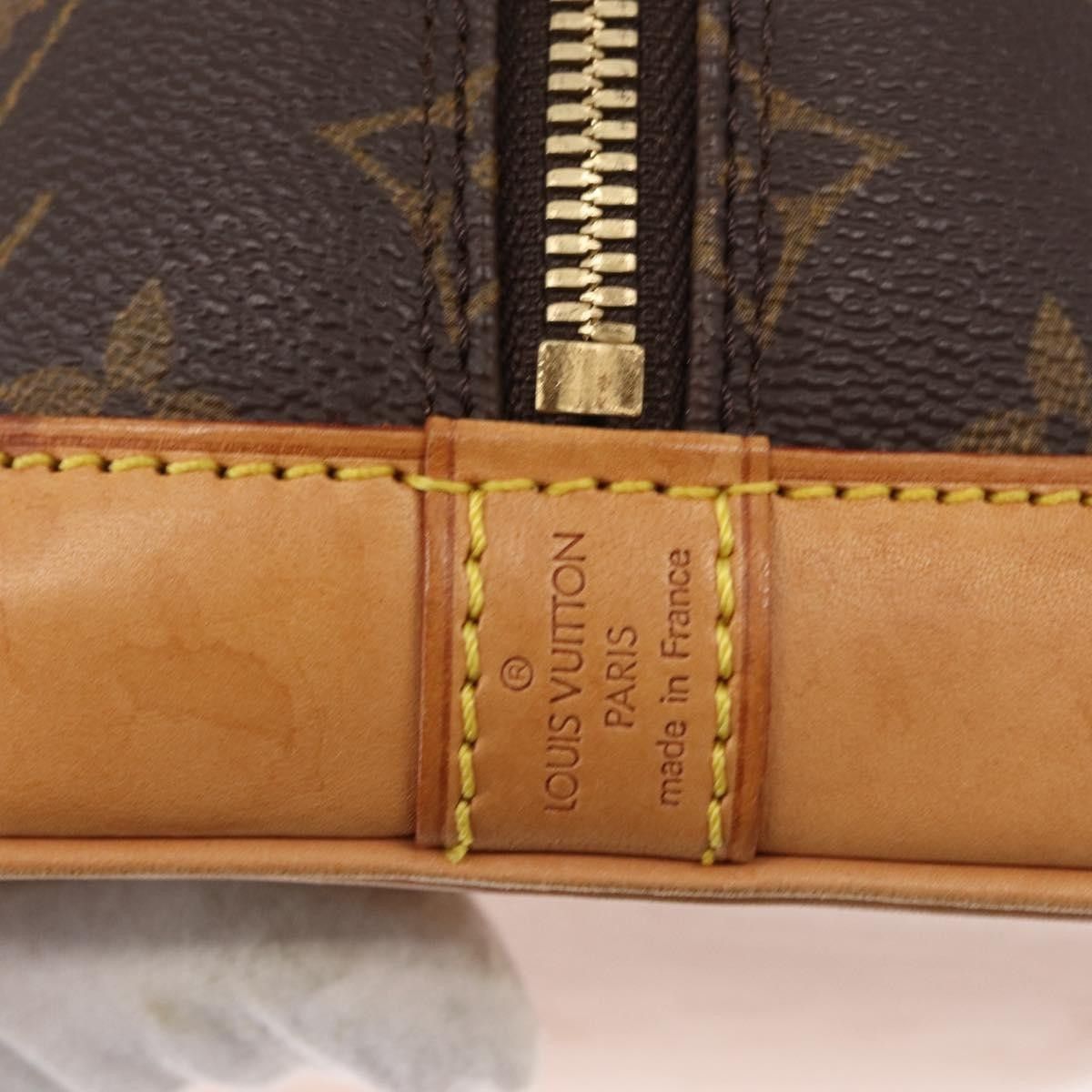 Louis Vuitton Louis Vuitton Alma Handbag Monogram Canvas Size ONE SIZE - 6 Thumbnail