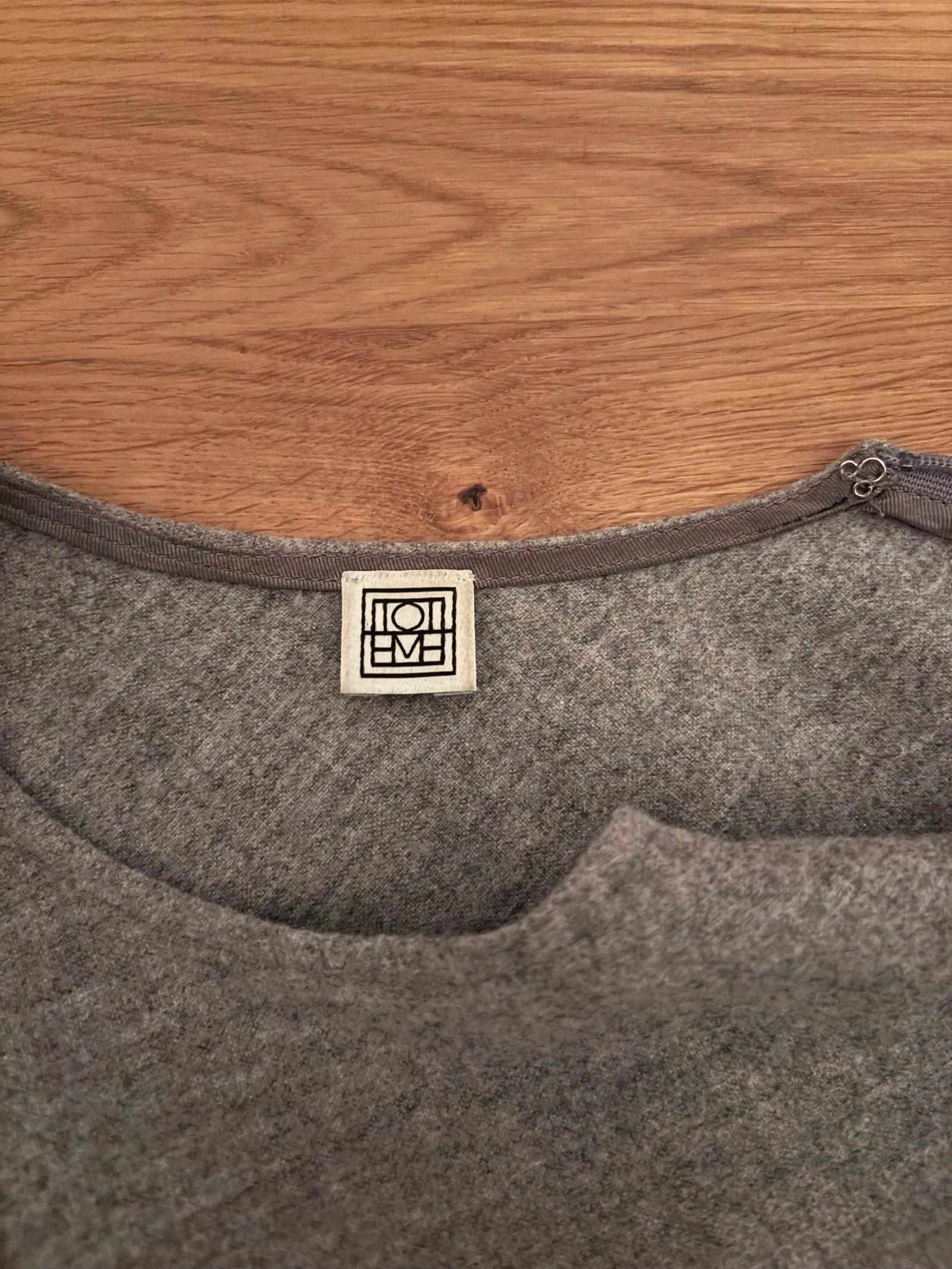 Toteme Toteme Sweater Size XS / US 0-2 / IT 36-38 - 2 Thumbnail