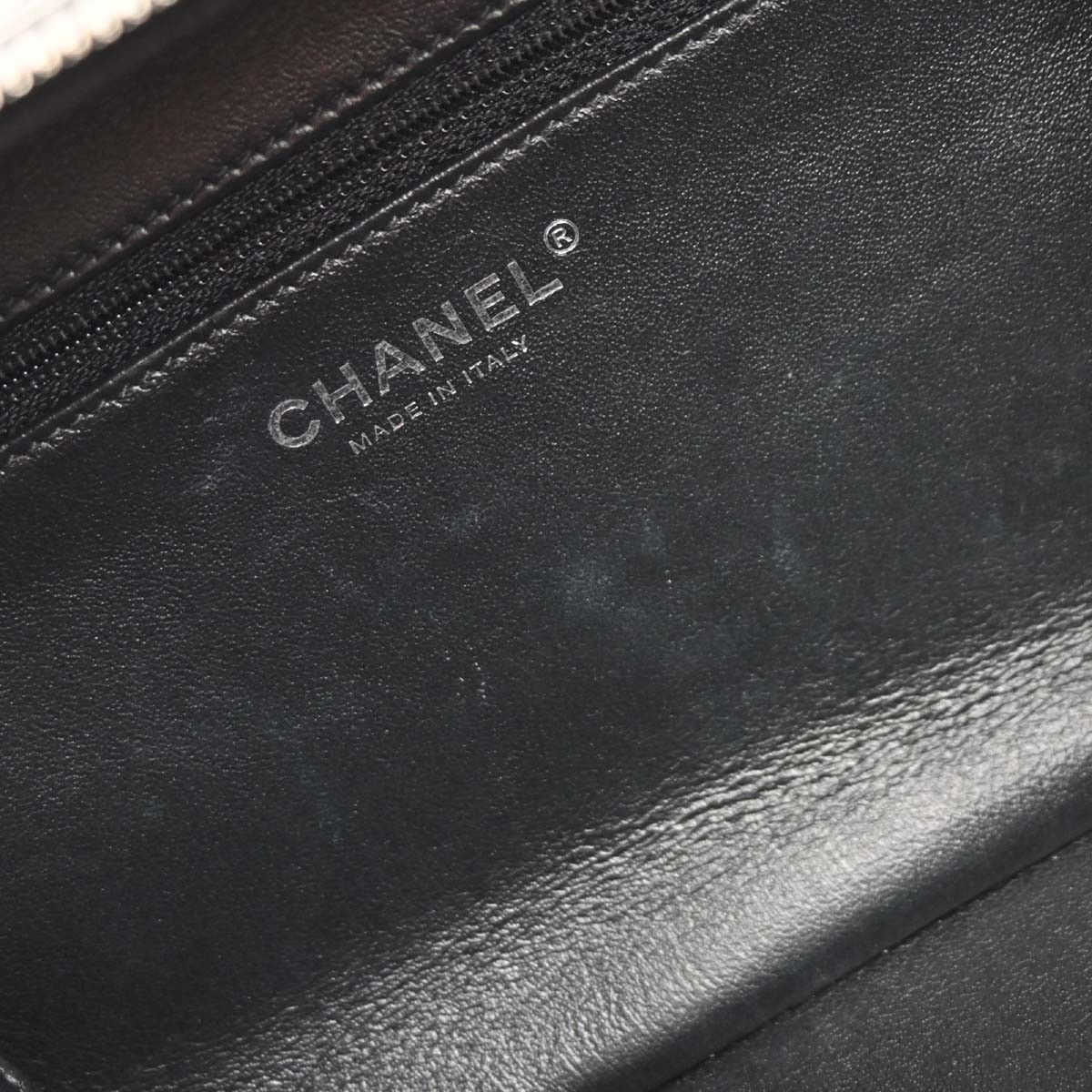 Chanel Chanel Trendy CC Bowling Bag Quilted Lambskin Size ONE SIZE - 4 Thumbnail