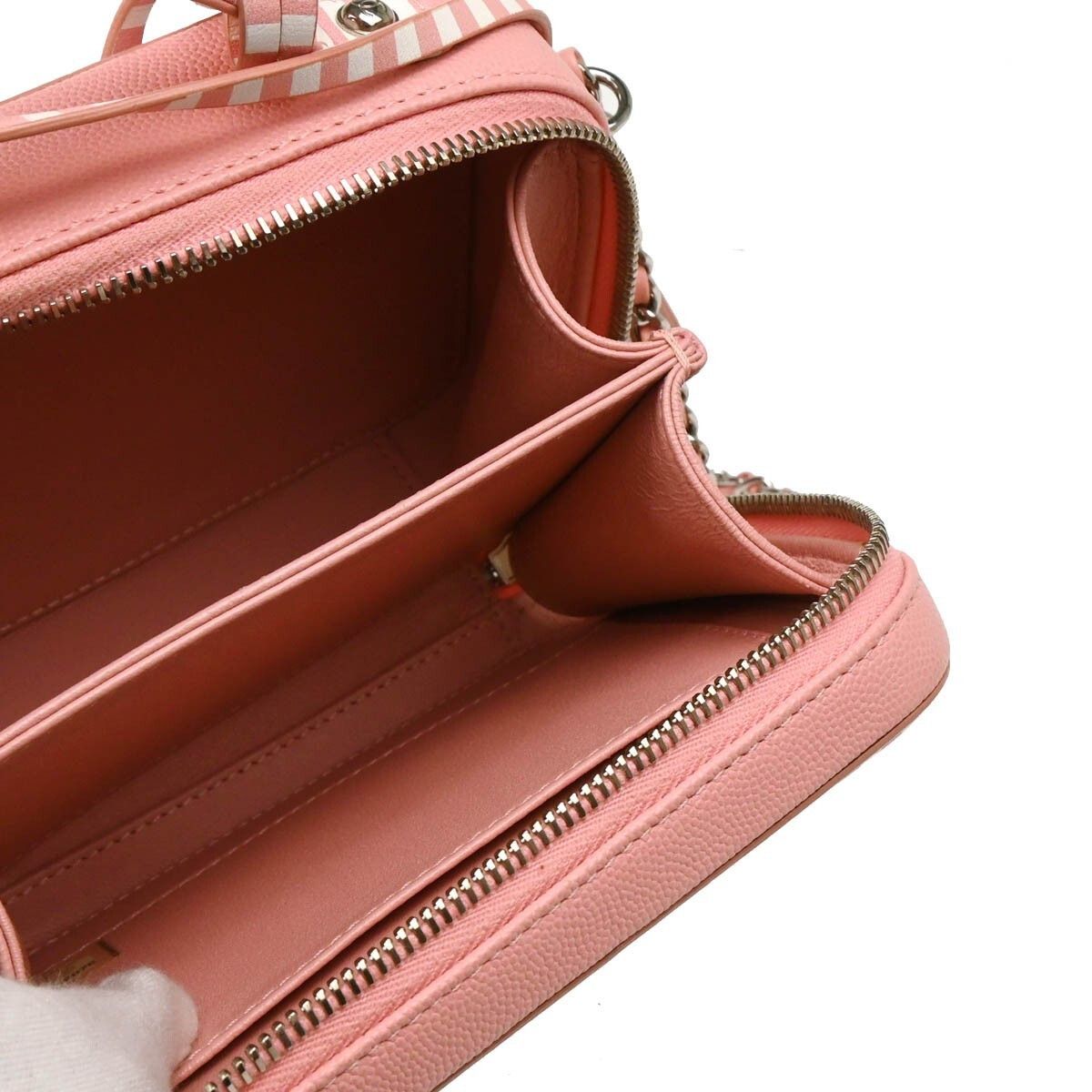 Chanel Chanel Filigree Vanity Case Quilted Caviar with Striped Leather Size ONE SIZE - 11 Thumbnail