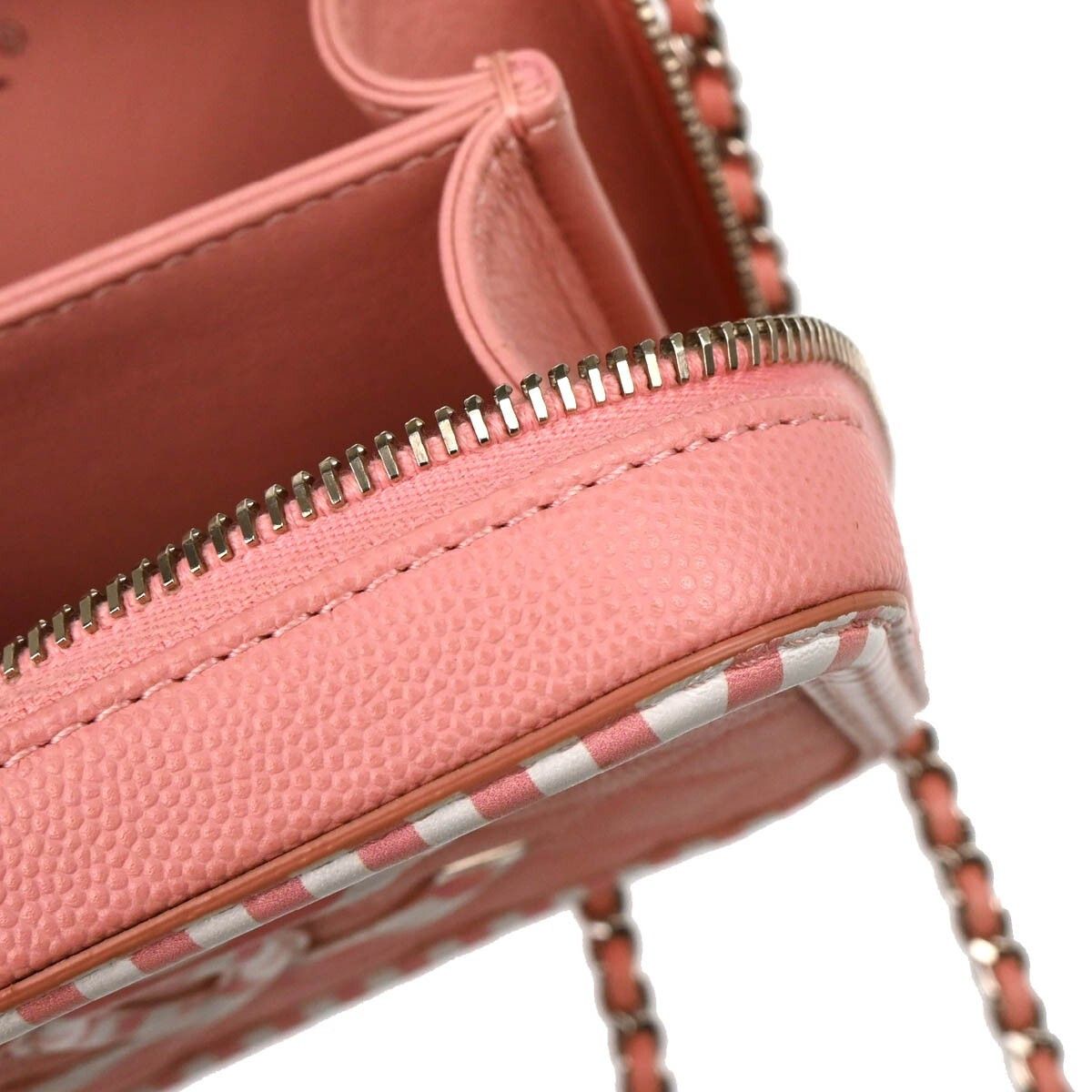 Chanel Chanel Filigree Vanity Case Quilted Caviar with Striped Leather Size ONE SIZE - 8 Thumbnail