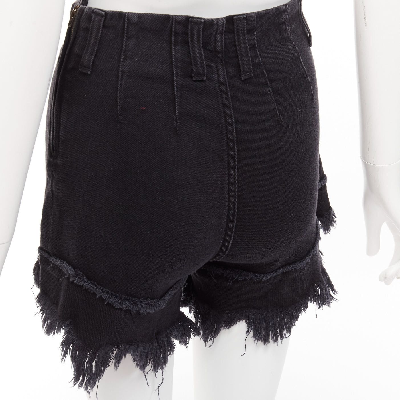 Philosophy di Lorenzo Serafini PHILOSOPHY black cotton blend high waist frayed hem flutter shorts IT38 XS Size 26" / US 2 / IT 38 - 2 Thumbnail