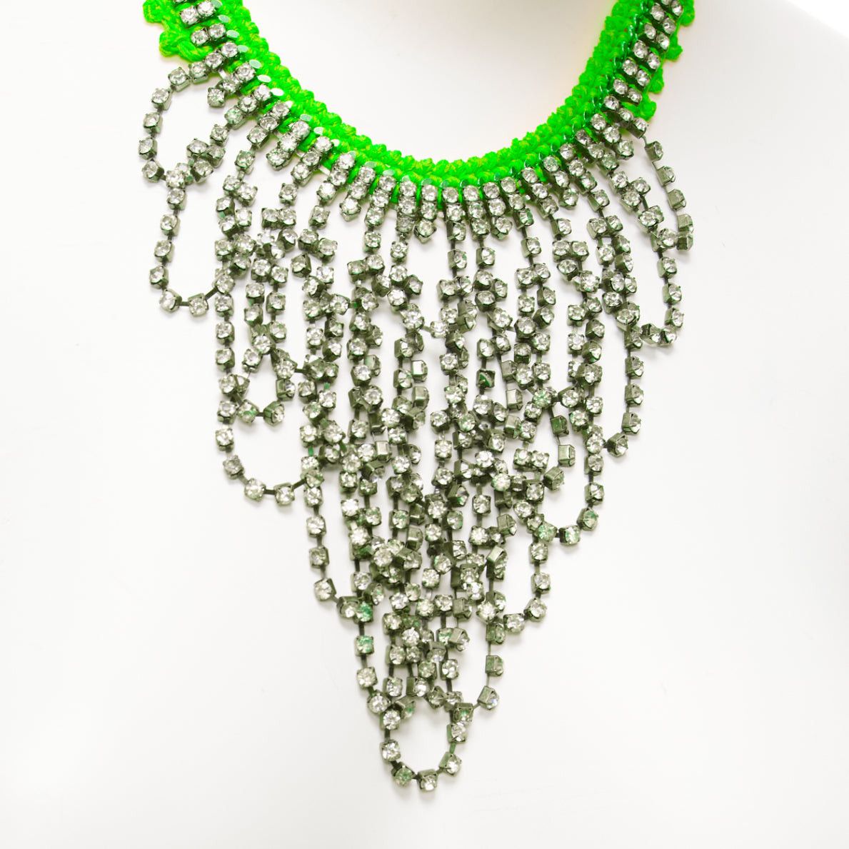 Other VANESSA ARIZAGA neon green rope clear crystal chandelier short necklace Size ONE SIZE - 6 Thumbnail