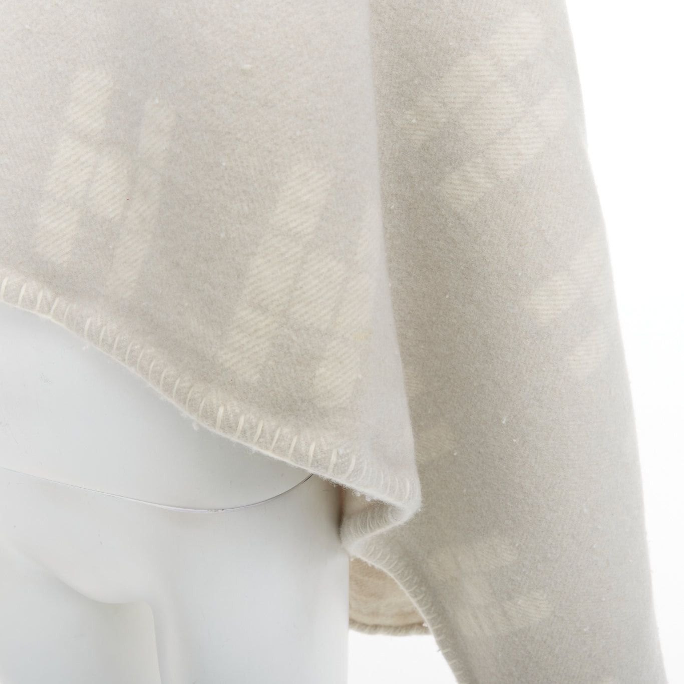 Hermes HERMES cream light grey cashmere wool H logo square throw blanket Size ONE SIZE - 7 Thumbnail