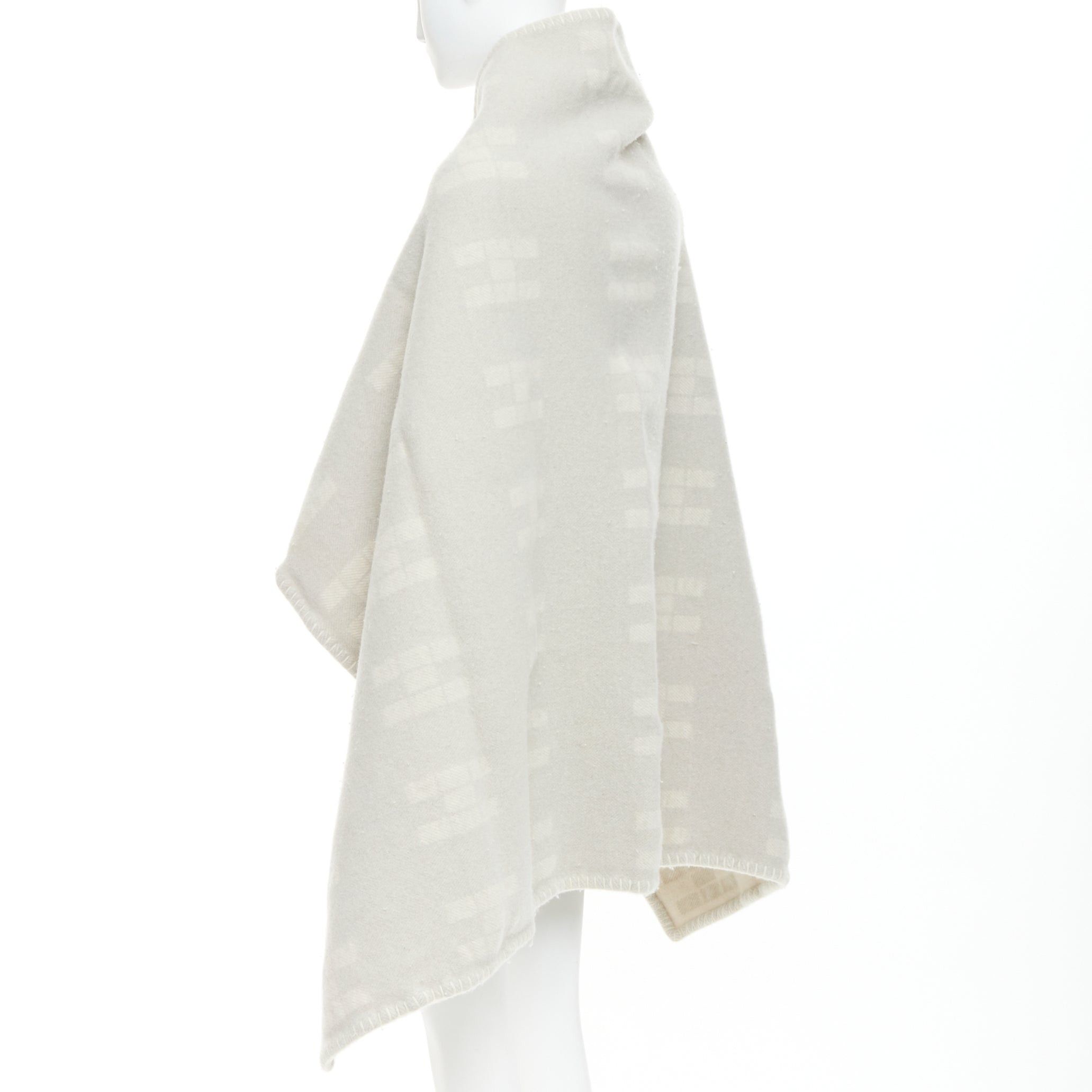 Hermes HERMES cream light grey cashmere wool H logo square throw blanket Size ONE SIZE - 5 Thumbnail
