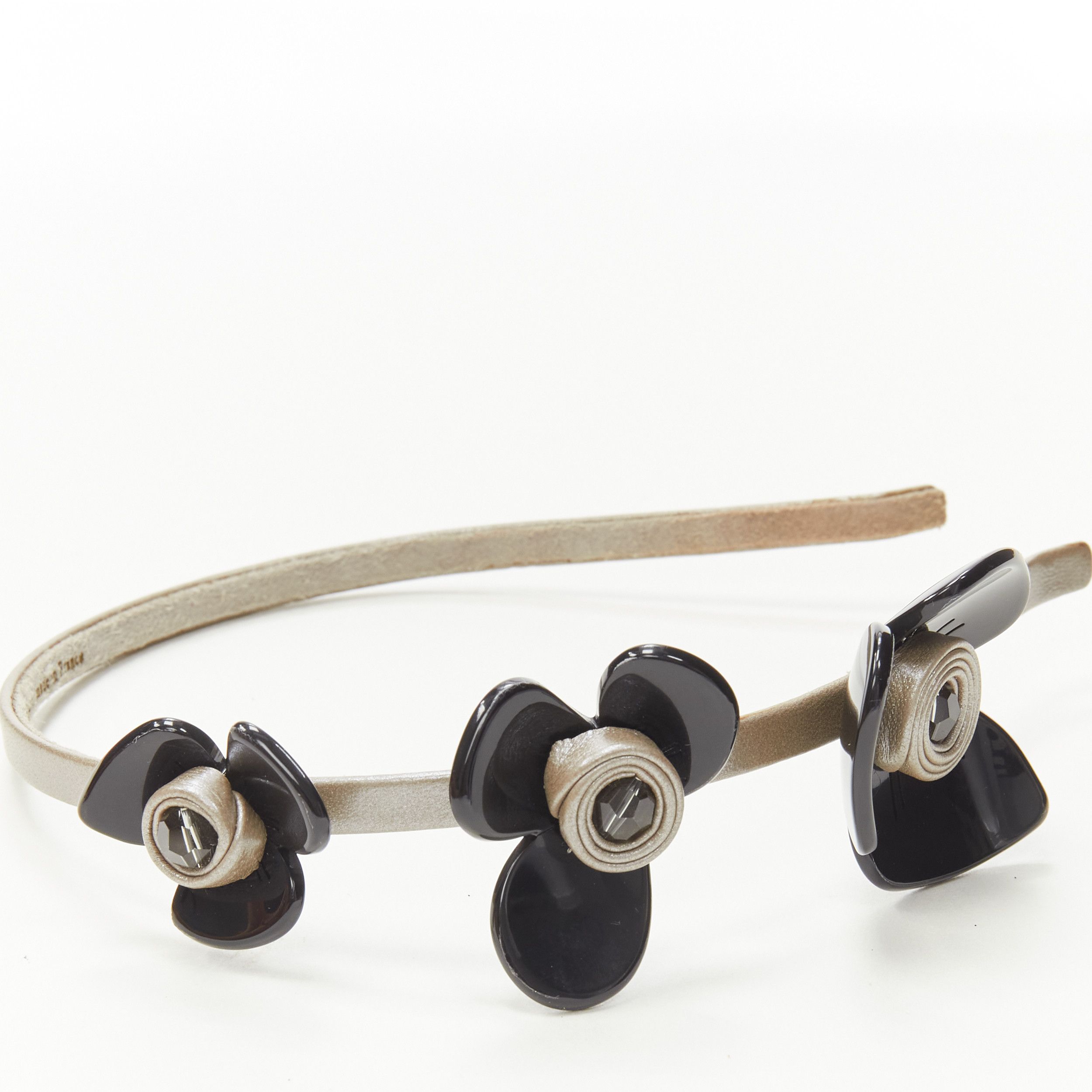 Other ALEXANDRE ZOUARI black grey crystal 3D layered flower acrylic headband X2 Size ONE SIZE - 7 Thumbnail