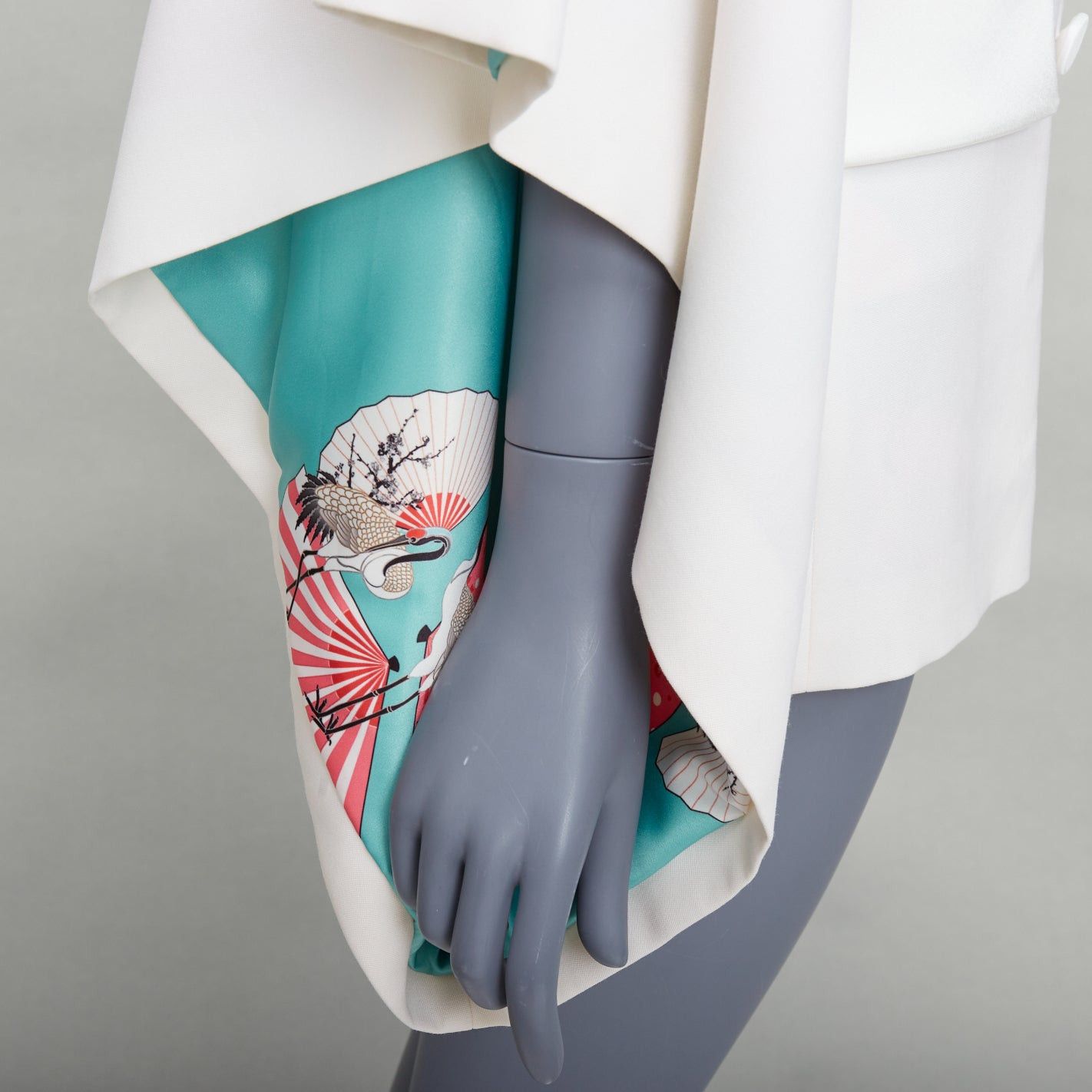 Other RACIL Kyoto Kimono cream satin print lined cape sleeve tuxedo jacket Size ONE SIZE - 2 Thumbnail
