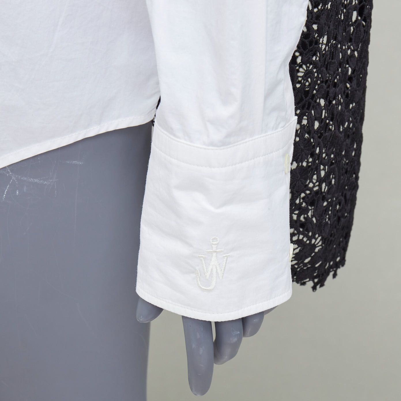 JW Anderson JW ANDERSON black white cotton floral lace insert dress shirt UK8 S Size S / US 4 / IT 40 - 7 Thumbnail