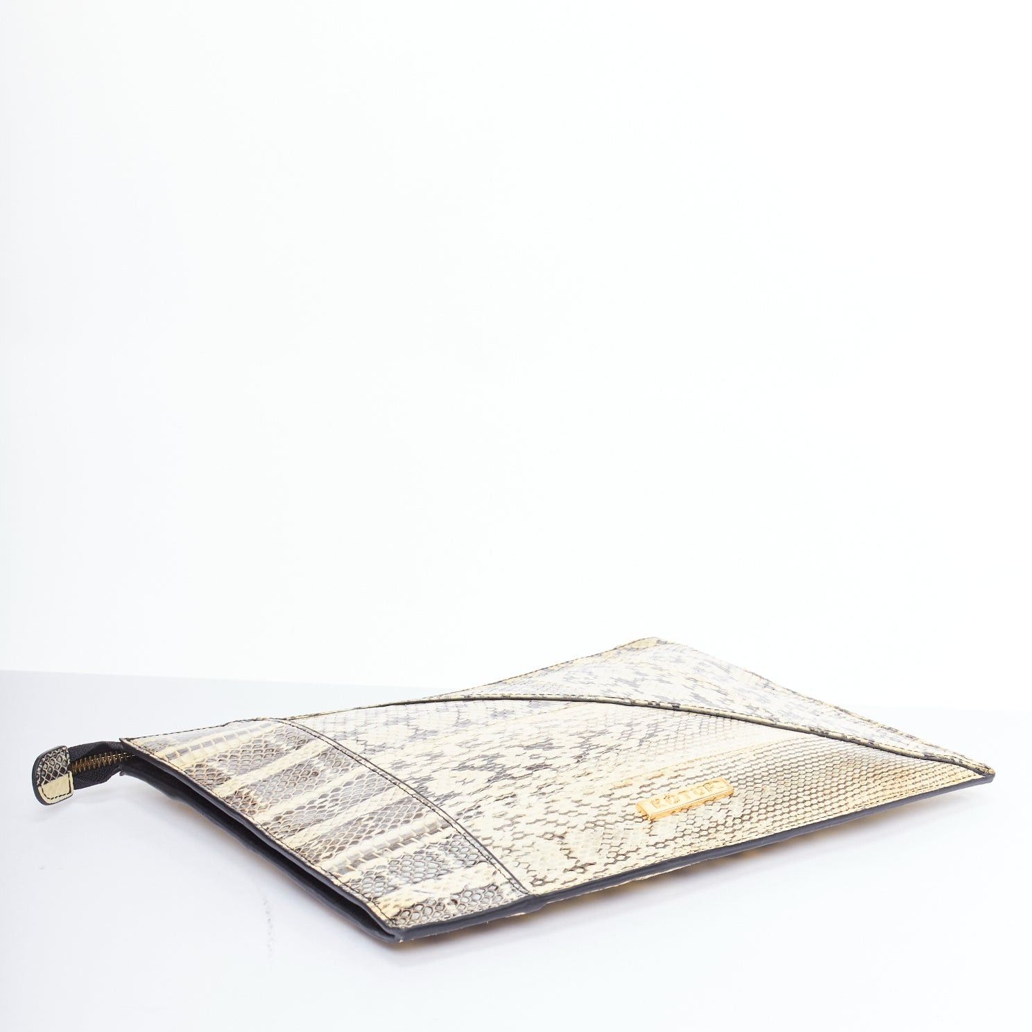 Other KOTUR cream black scaled leather gold zip charm pouch clutch bag Size ONE SIZE - 5 Thumbnail