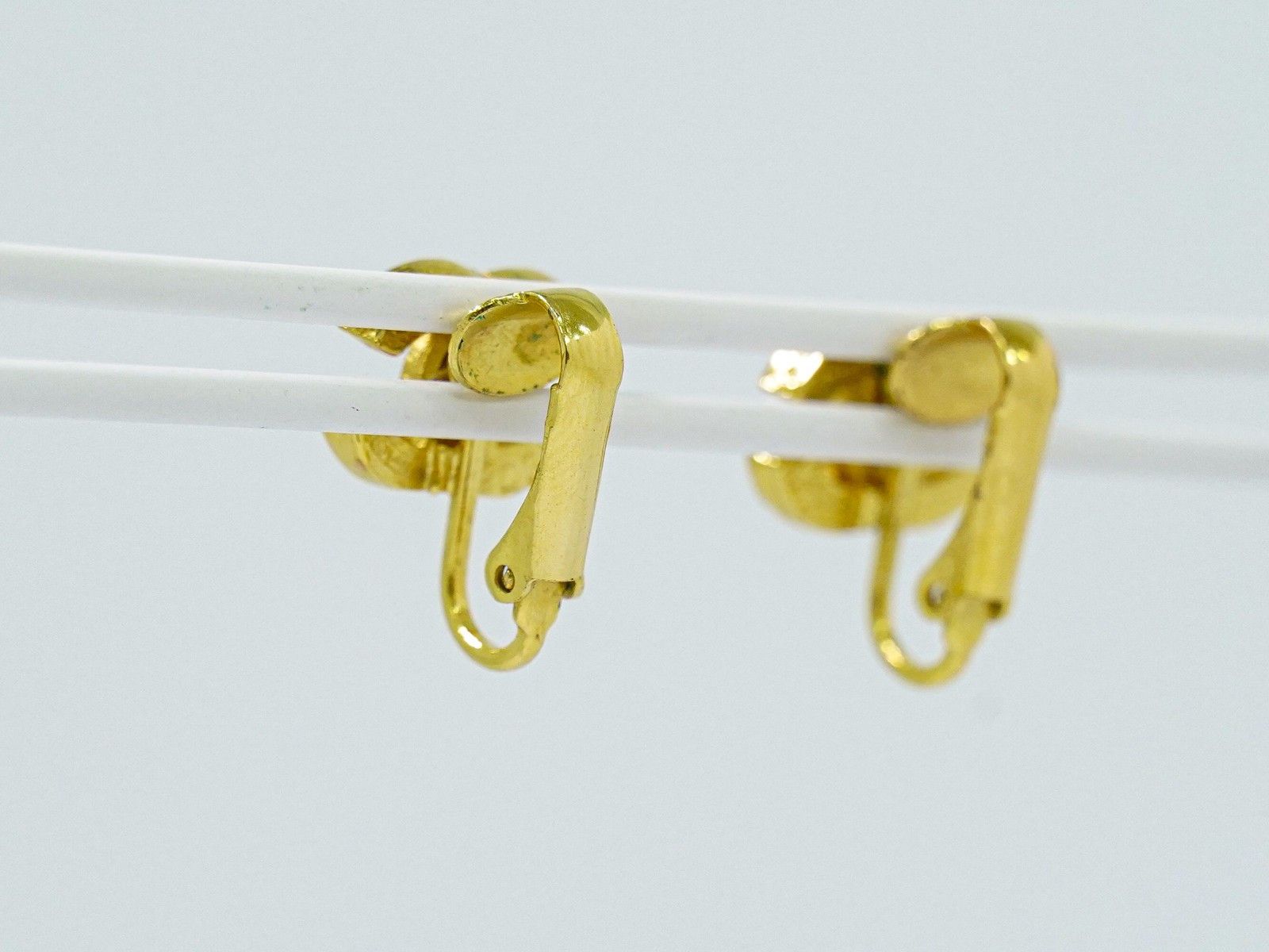 Chanel Chanel Vintage CC Clip-On Earrings Metal Size ONE SIZE - 8 Thumbnail