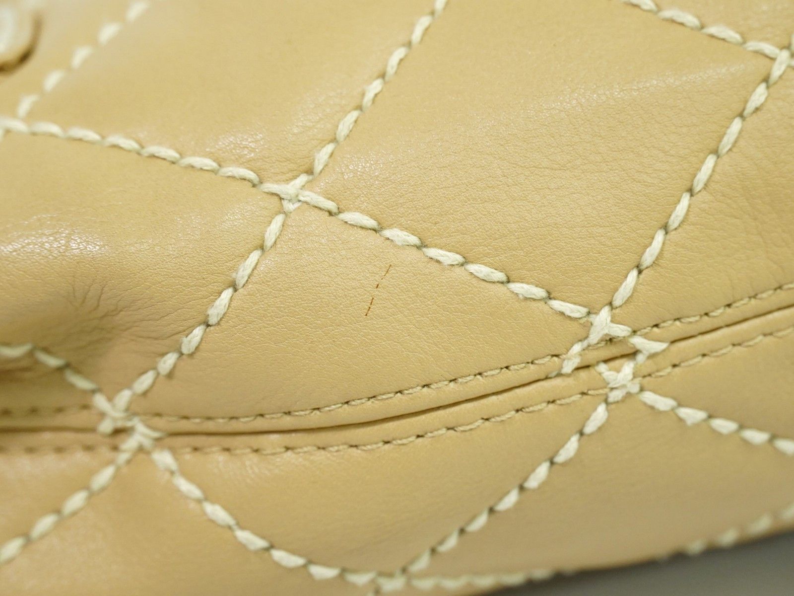 Chanel Chanel Surpique Tote Quilted Leather Size ONE SIZE - 16 Thumbnail