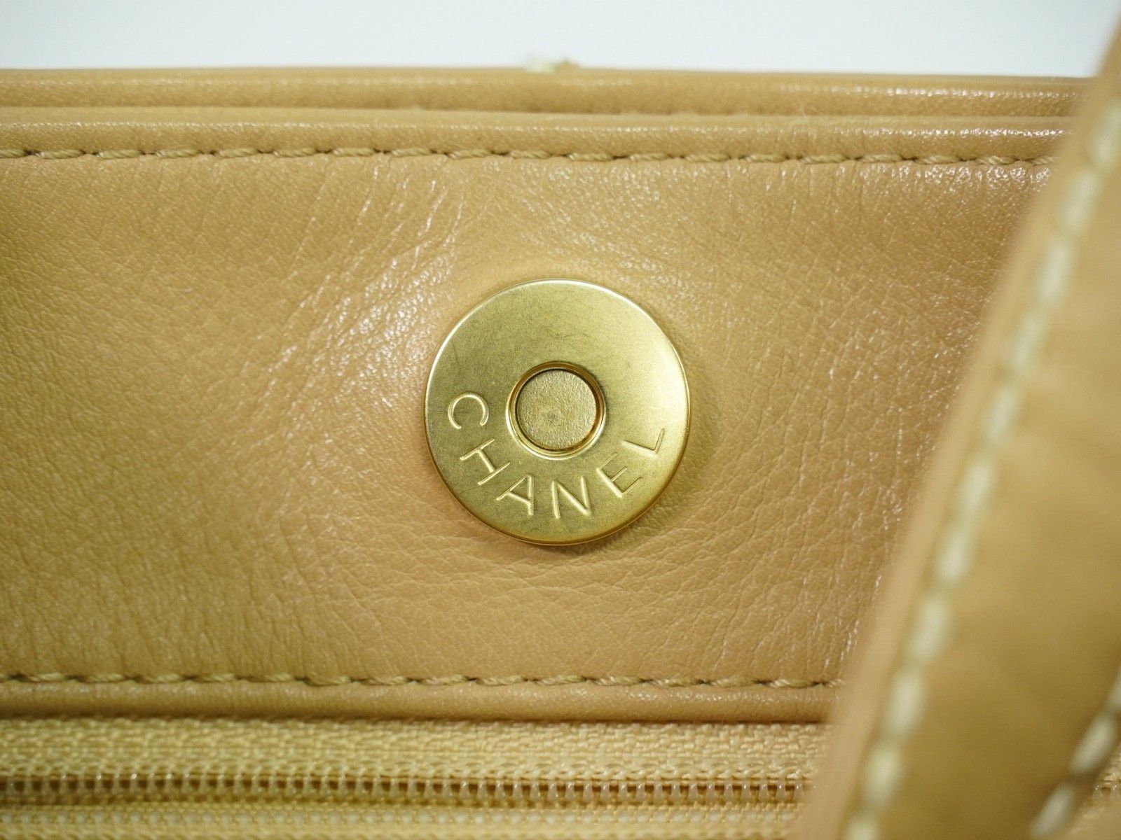 Chanel Chanel Surpique Tote Quilted Leather Size ONE SIZE - 10 Thumbnail