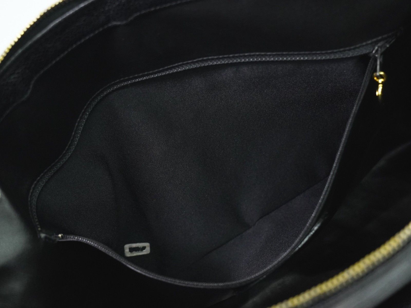 Chanel Chanel Vintage Front Pocket Tote Caviar Size ONE SIZE - 21 Thumbnail