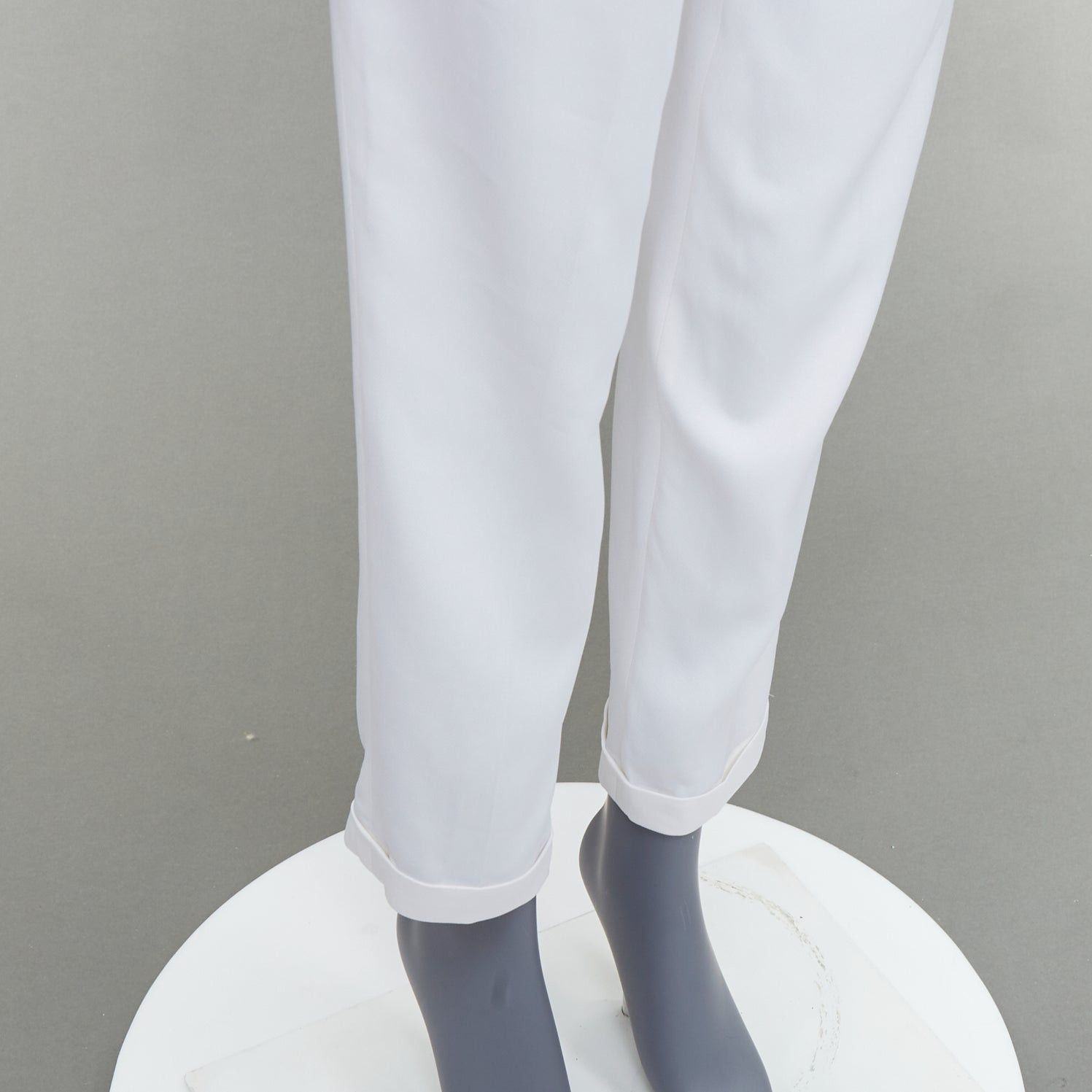 Philosophy di Lorenzo Serafini PHILOSOPHY white bronze crest buttons pleated tapered pants IT38 XS Size 26" / US 2 / IT 38 - 7 Thumbnail