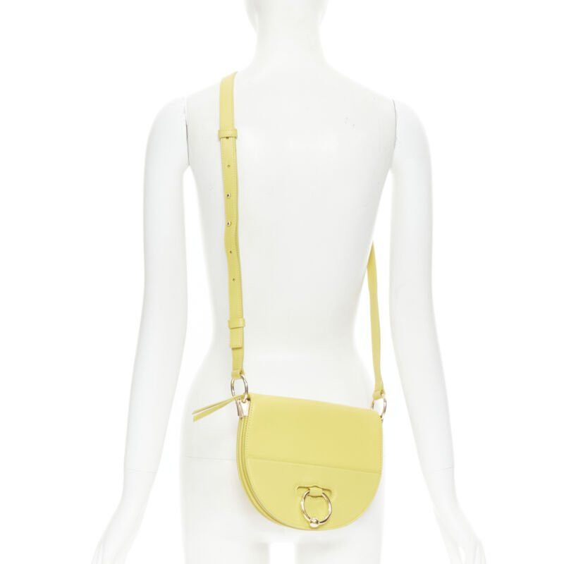JW Anderson JW ANDERSON Latch yellow gold Pierce ring crossbody saddle bag Size ONE SIZE - 2 Thumbnail