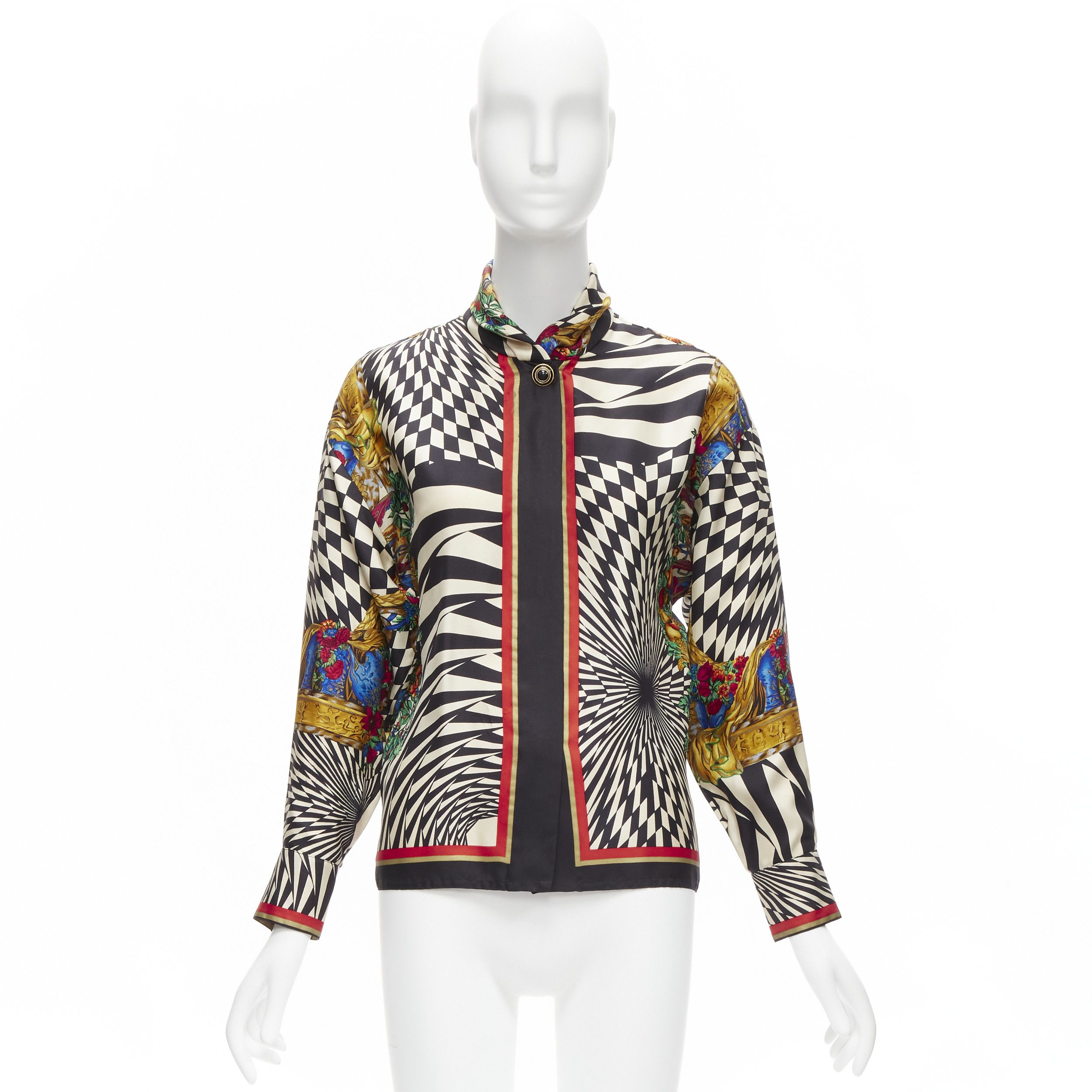 Versace GIANNI VERSACE Vintage baroque royal optical graphic print gold button collar shirt IT38 XS Size XS / US 0-2 / IT 36-38 - 11 Thumbnail