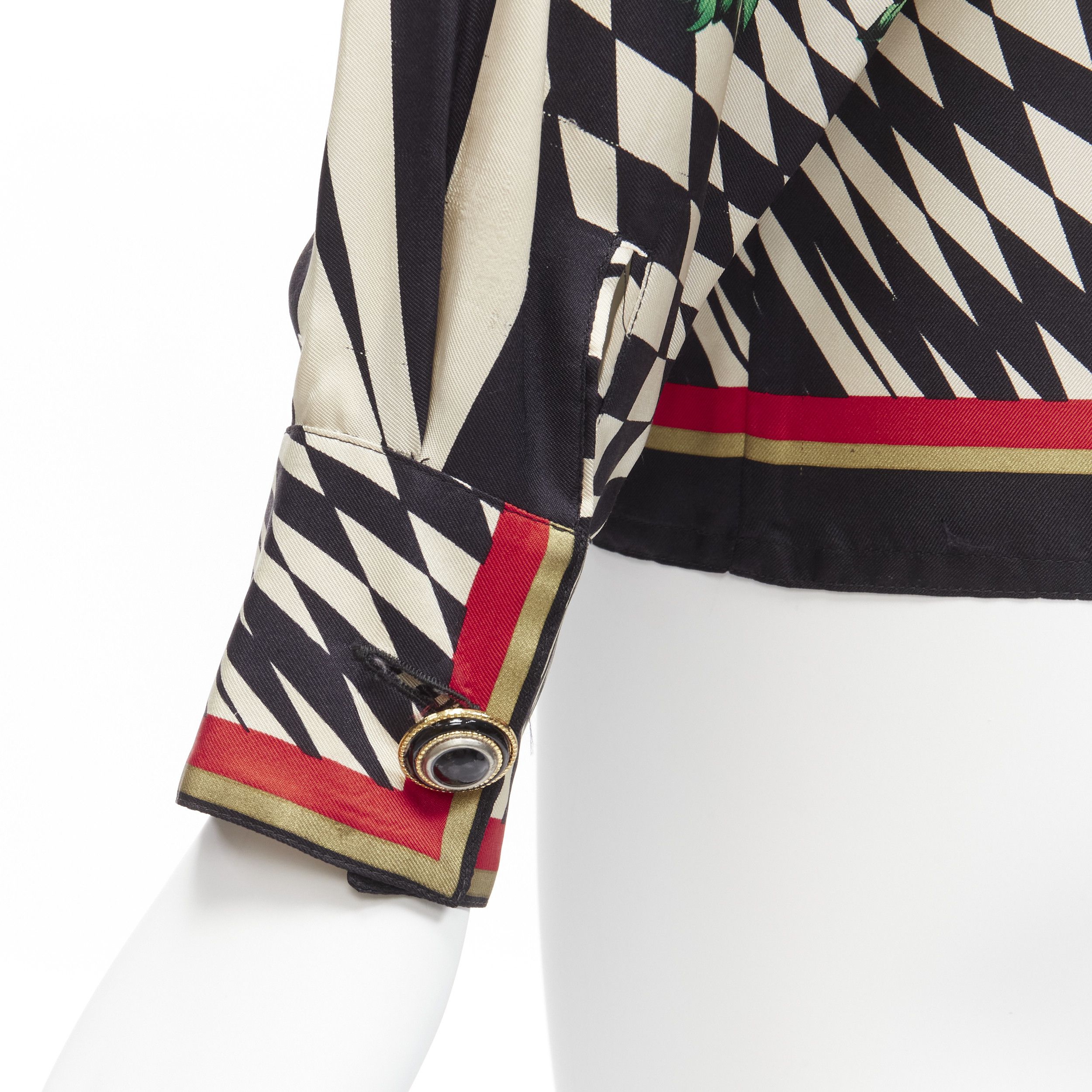 Versace GIANNI VERSACE Vintage baroque royal optical graphic print gold button collar shirt IT38 XS Size XS / US 0-2 / IT 36-38 - 7 Thumbnail
