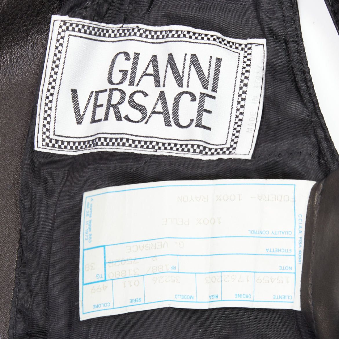 Versace GIANNI VERSACE 1994 Vintage leather medusa safety pin biker vest IT38 XS Size XS / US 0-2 / IT 36-38 - 10 Thumbnail