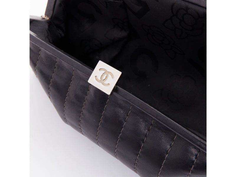 Chanel CHANEL 2005 Mademoiselle Ligne black vertical quilting lambskin kisslock clutch bag Size ONE SIZE - 7 Thumbnail