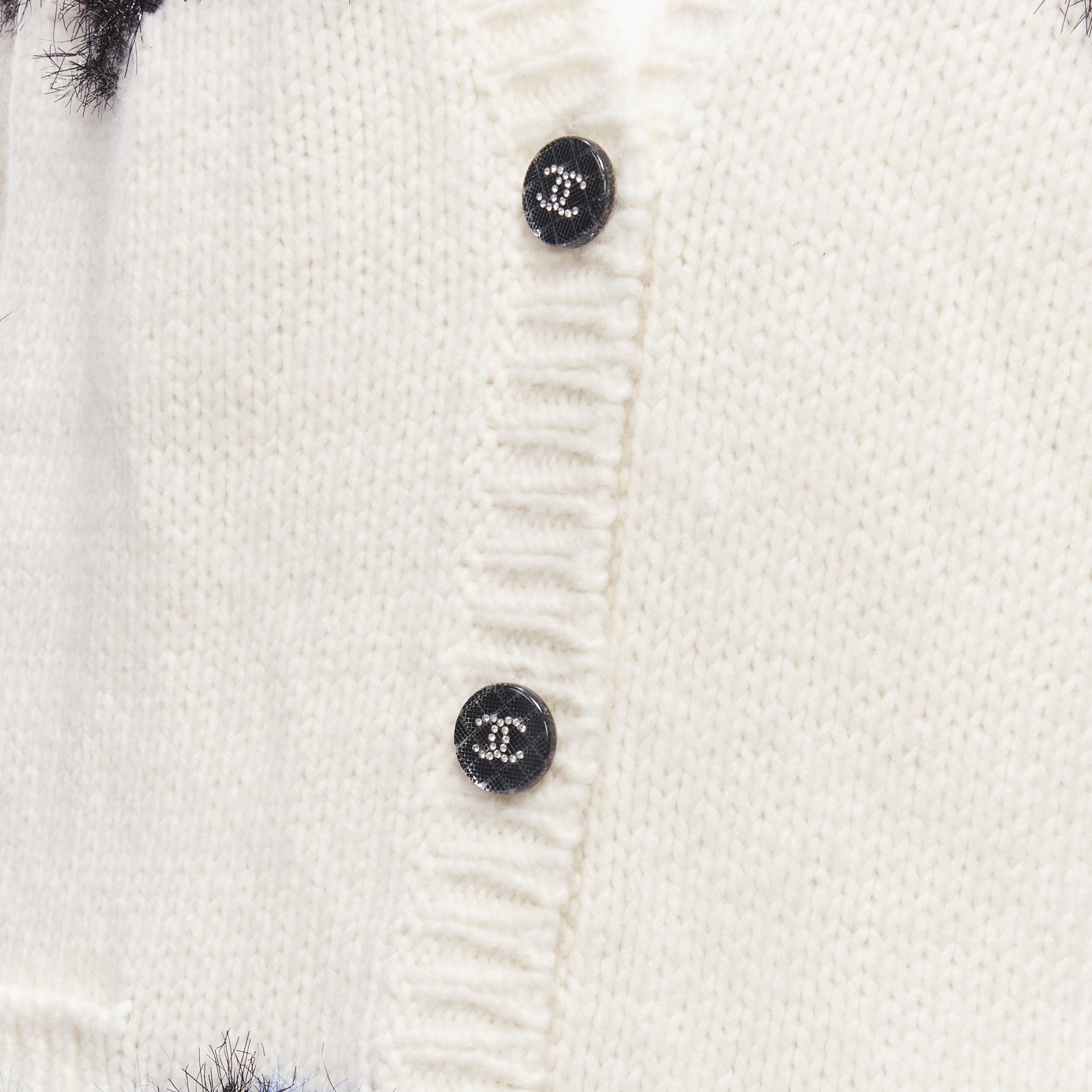 Chanel CHANEL pink blue fluffy lurex cream intarsia crystal CC button cardigan FR36 S Size S / US 4 / IT 40 - 2 Thumbnail